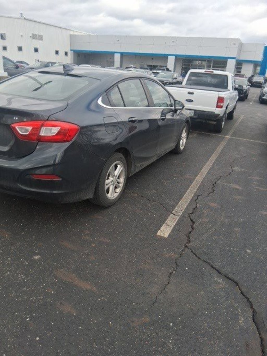 Used 2017 Chevrolet Cruze 4dr Sdn 1.4L LT w/1SD Sedan