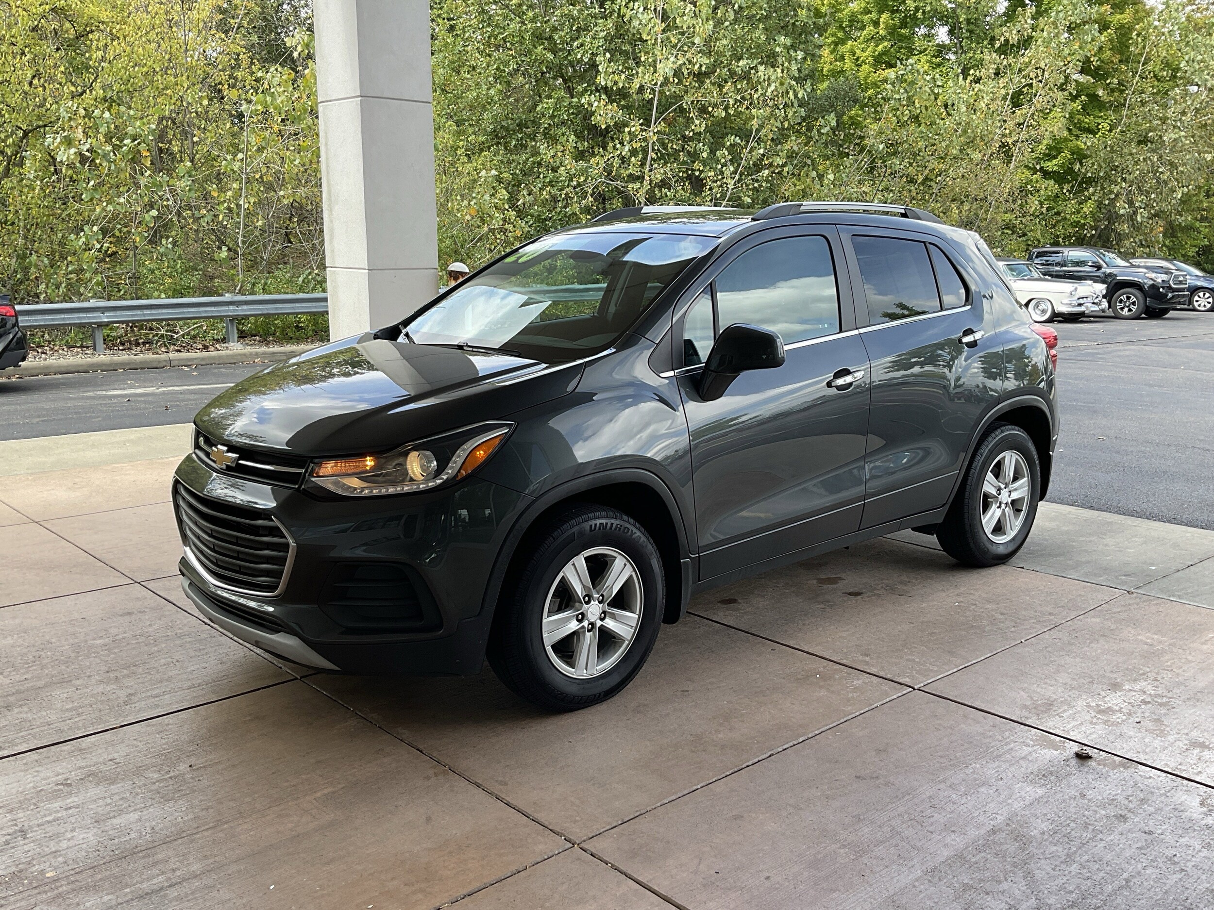 2020 Chevrolet Trax LT photo 3