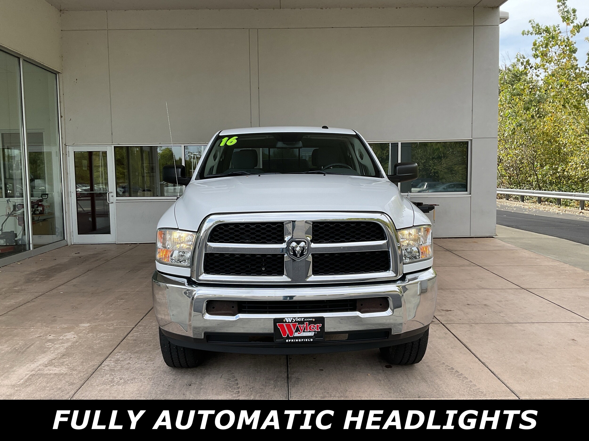 2016 Ram 2500 SLT photo 2