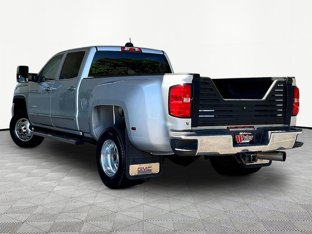 Used 2019 GMC Sierra 3500HD 4WD Crew Cab 167.7 SLT Truck Crew Cab