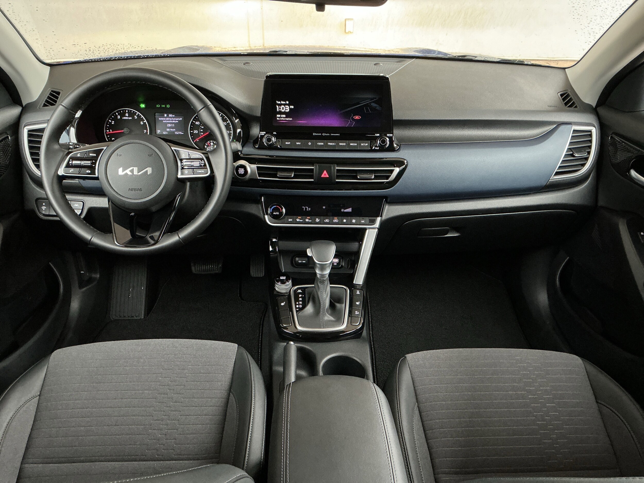 2023 Kia Seltos S photo 2