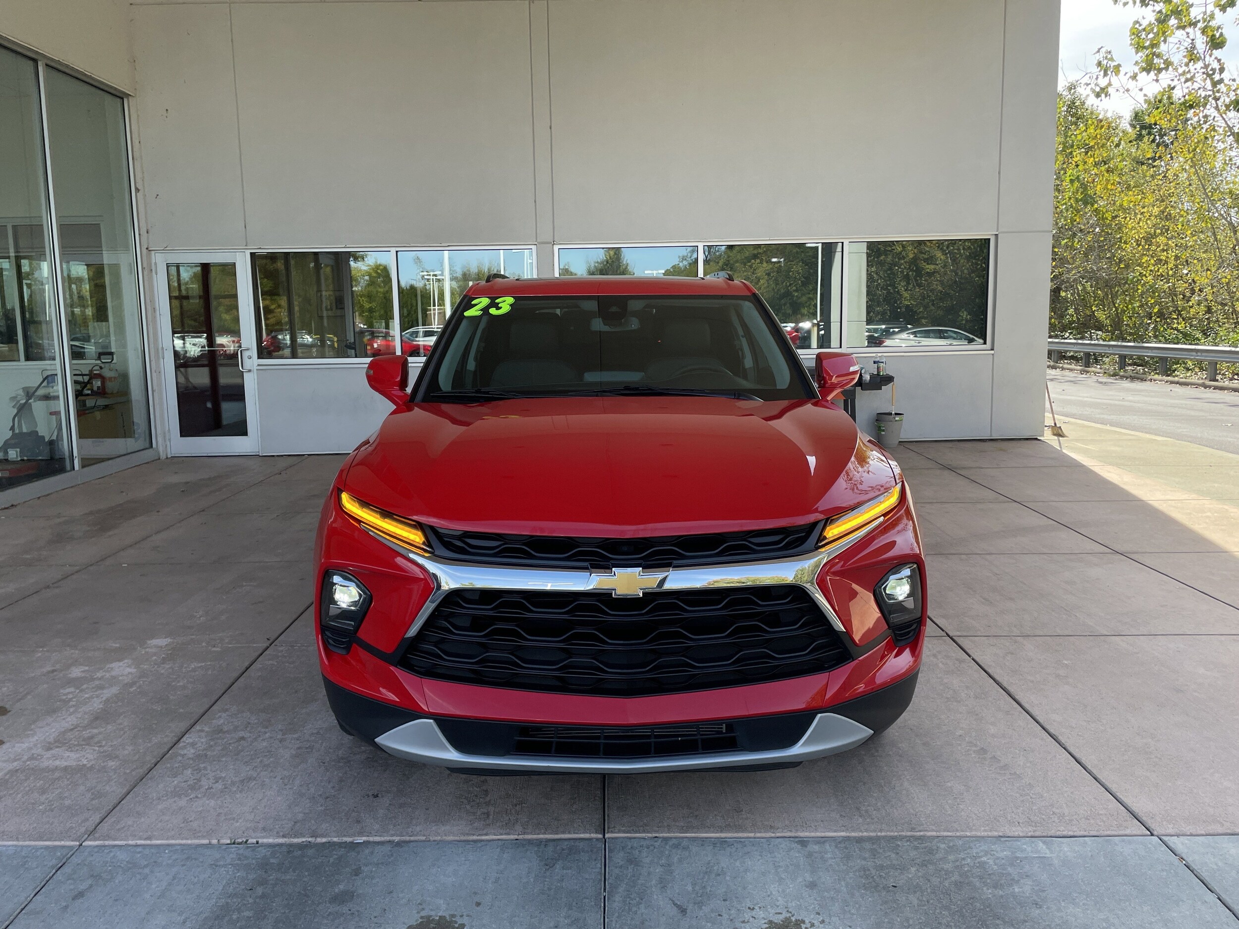 2023 Chevrolet Blazer 3LT photo 2