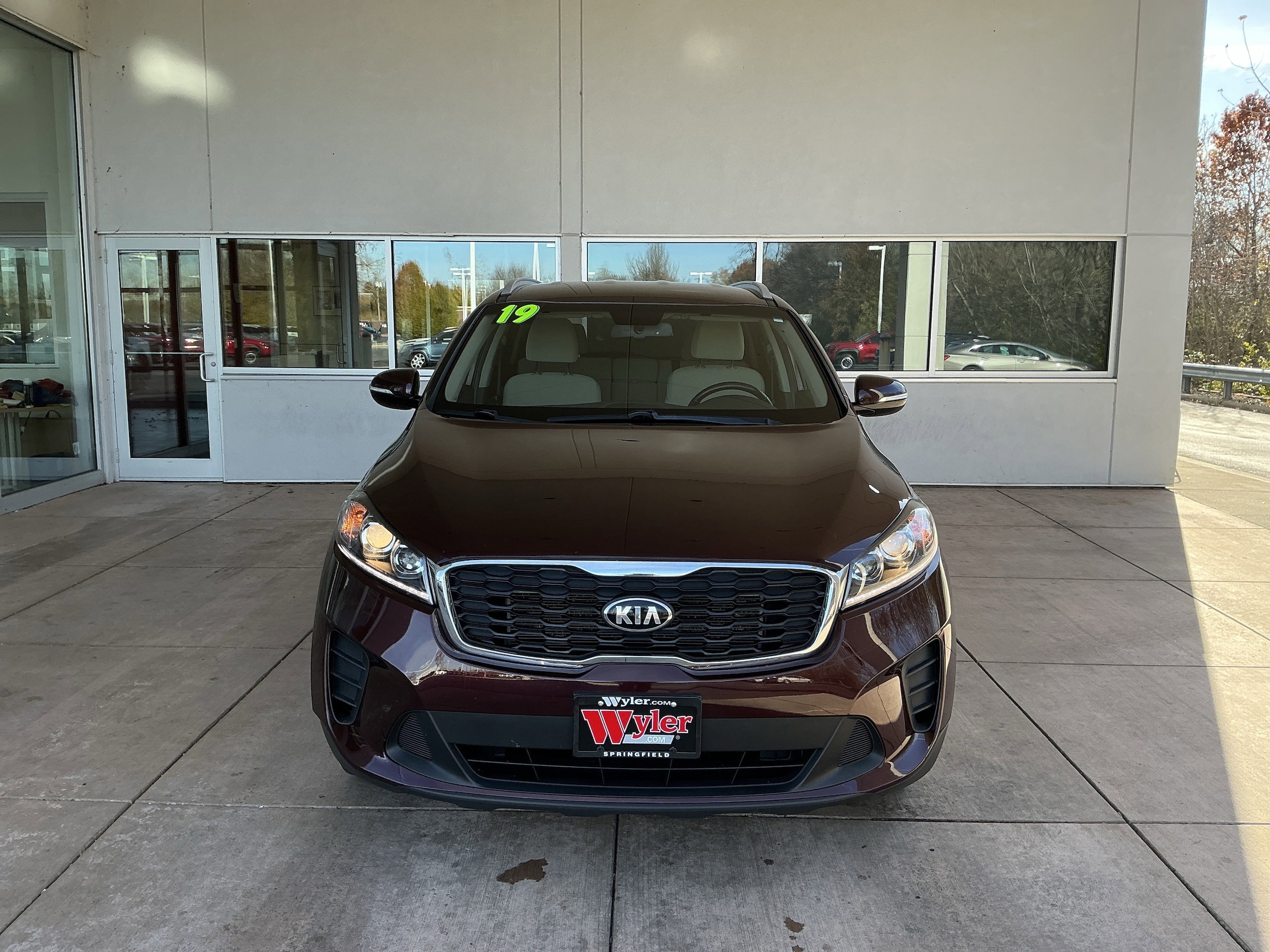 Used 2019 Kia Sorento LX with VIN 5XYPG4A38KG480621 for sale in Springfield, OH