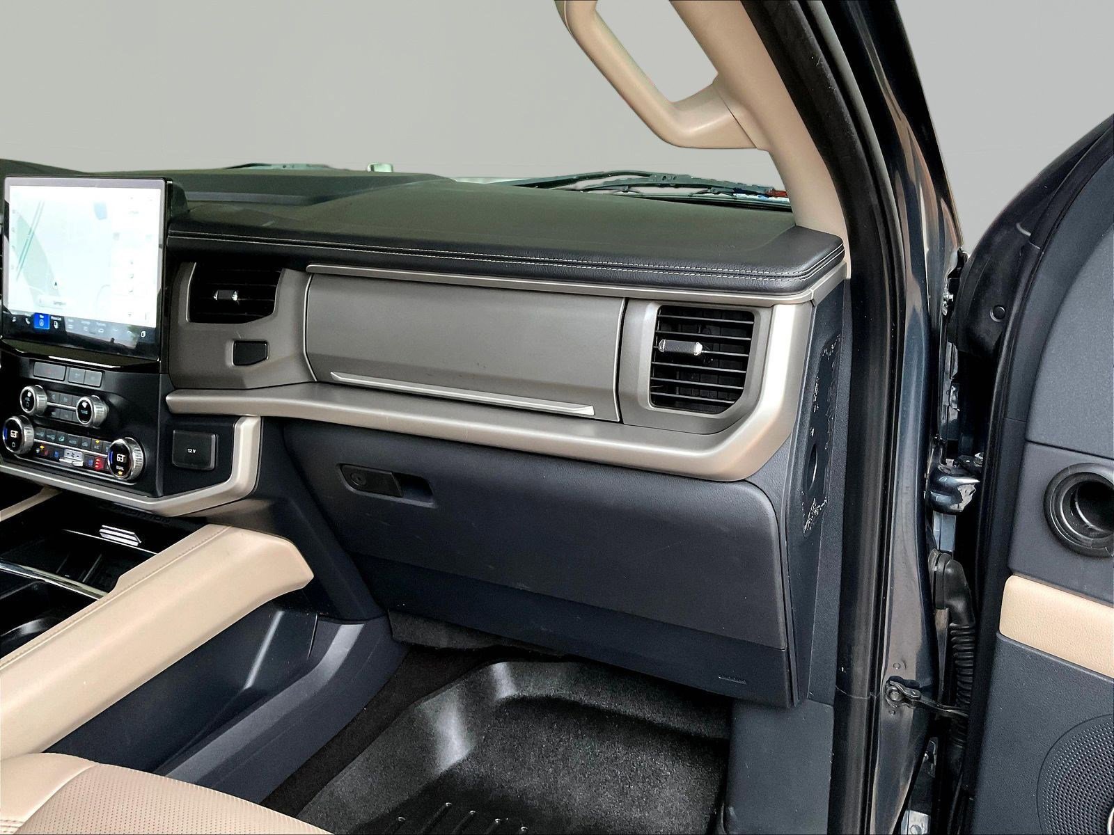 2022 Ford Expedition XLT - Photo 26