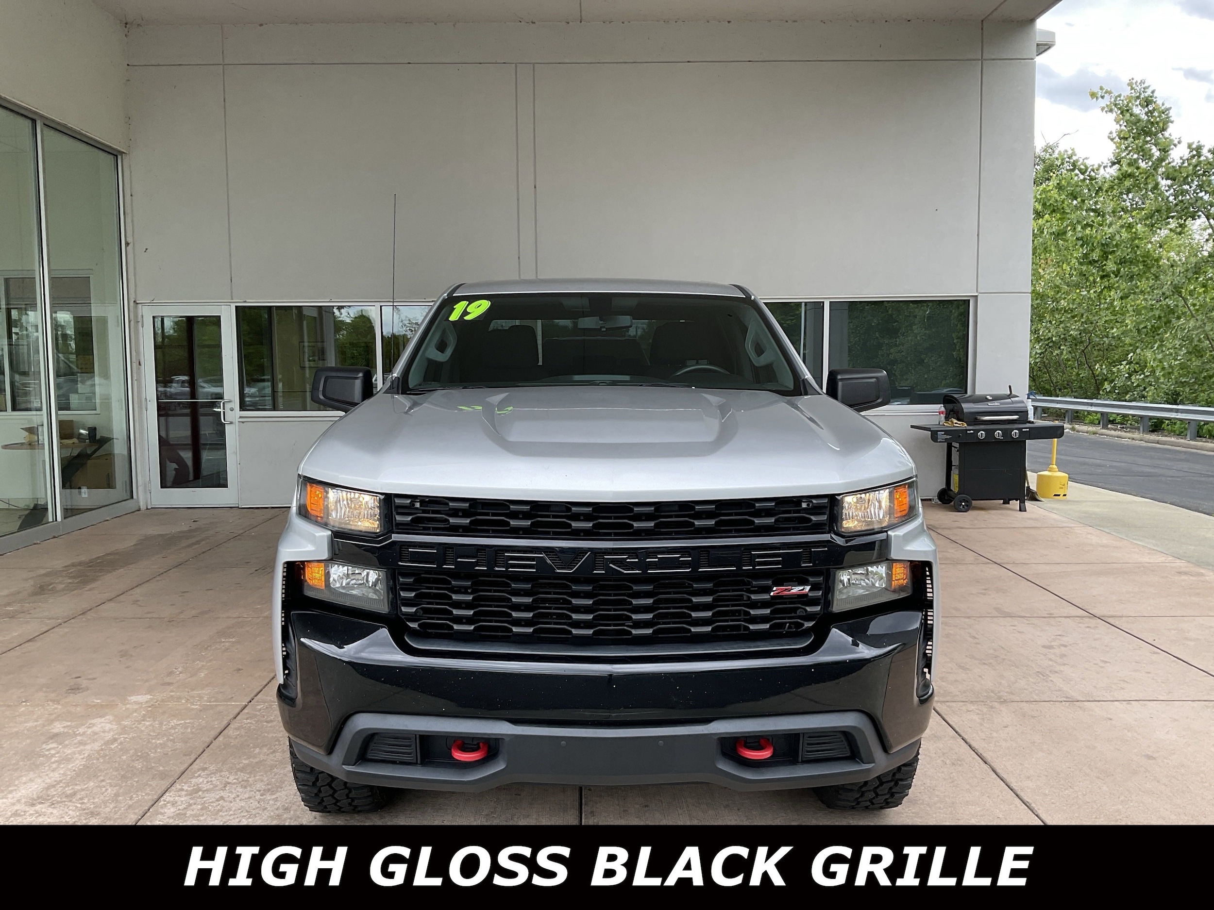 Used 2019 Chevrolet Silverado 1500 Custom with VIN 3GCPYCEH7KG152606 for sale in Springfield, OH