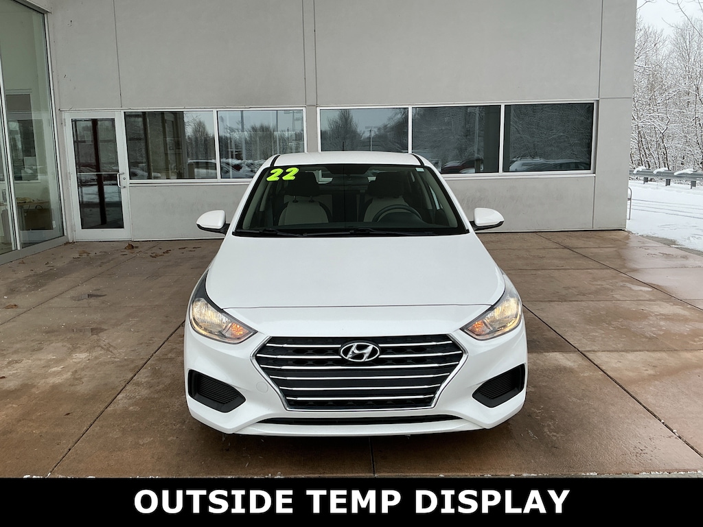 Used 2022 Hyundai Accent SE Sedan IVT Sedan