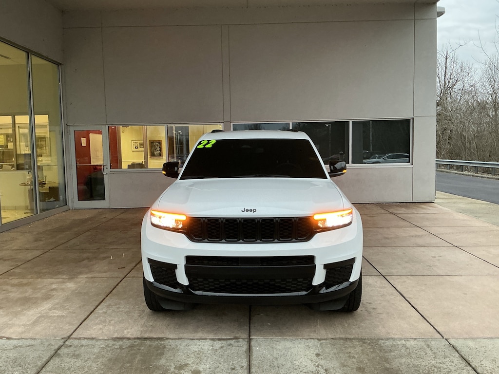 Used 2022 Jeep Grand Cherokee L Altitude 4x4 SUV