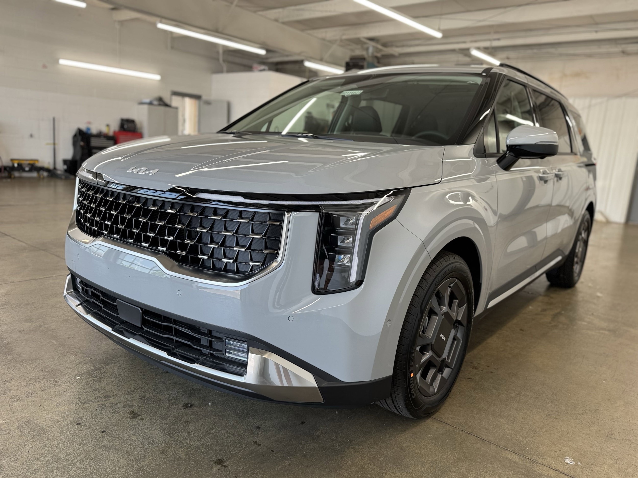 New 2026 Kia Carnival HybridKNDNE5KA2T6085175 For Sale