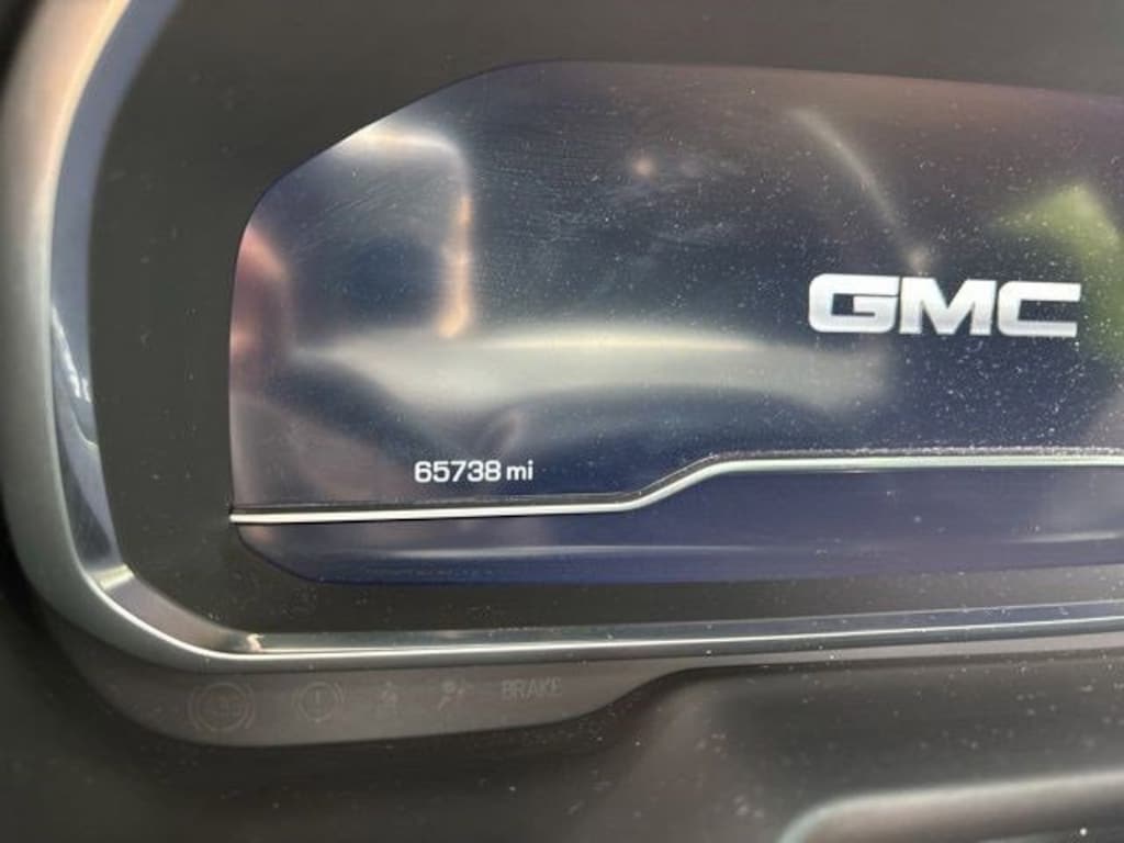 Used 2022 GMC Yukon 4WD 4dr SLE SUV
