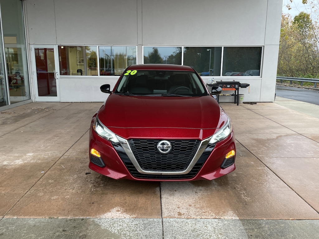 Used 2020 Nissan Altima 2.5 SR AWD Sedan Sedan