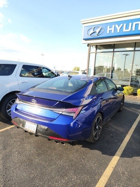 2022 Hyundai Elantra N Line photo 2