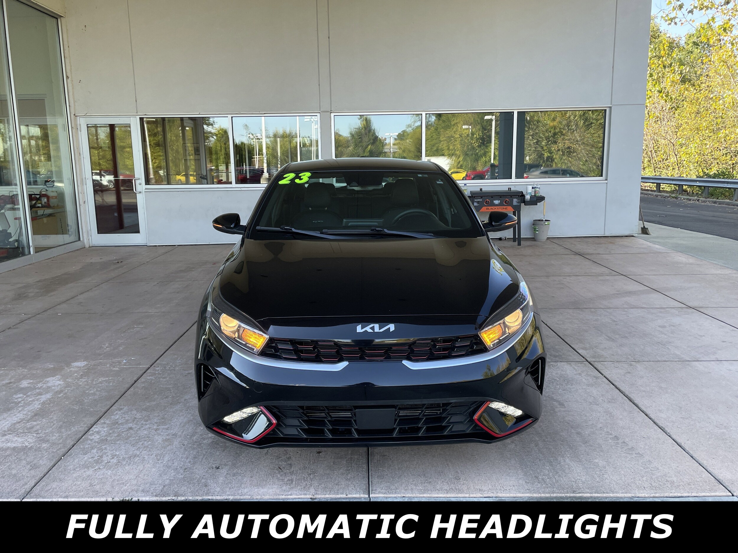 2023 Kia Forte GT-Line photo 2