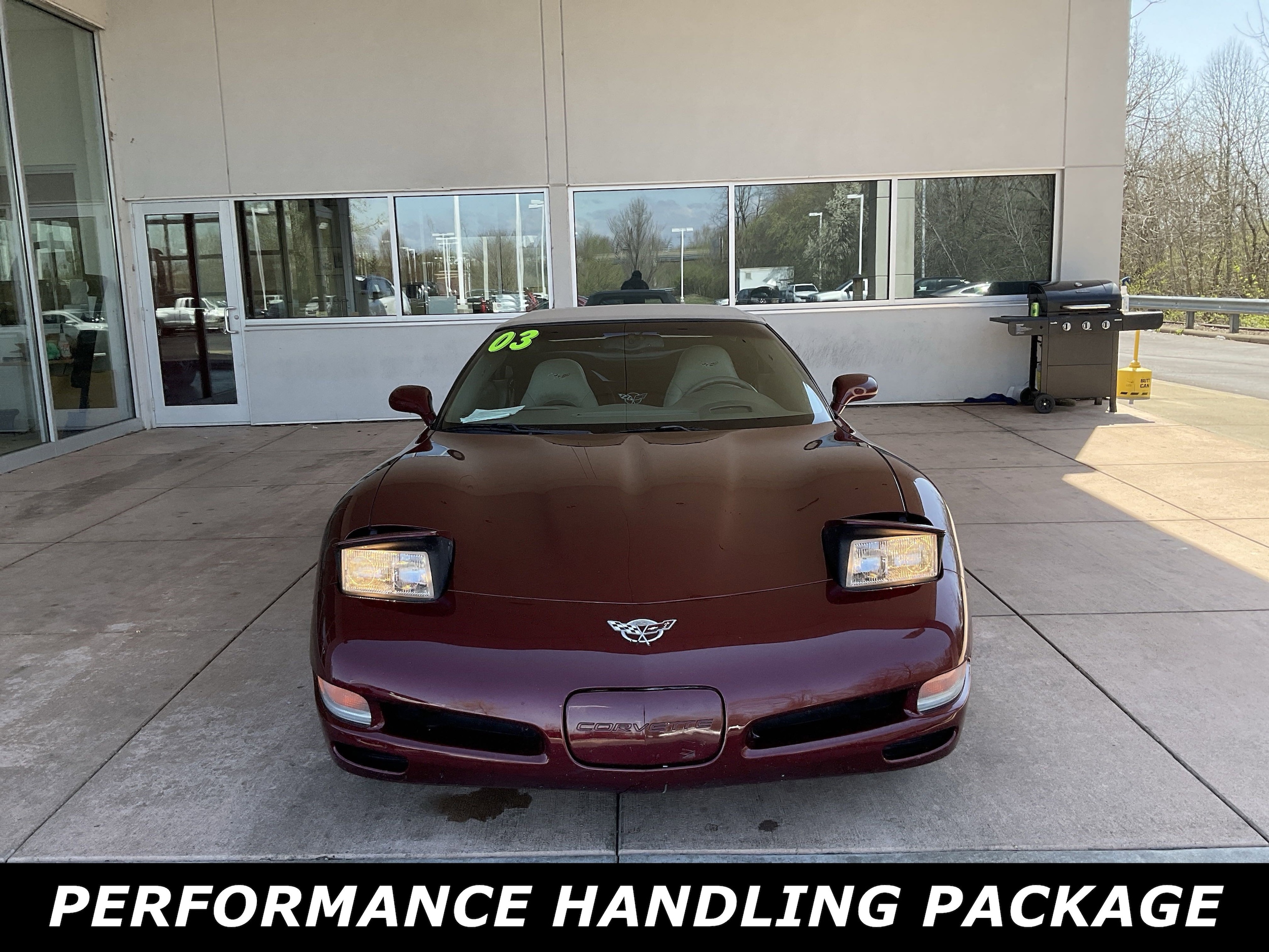Used 2003 Chevrolet Corvette Base with VIN 1G1YY32GX35104499 for sale in Springfield, OH