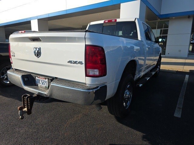 2016 Ram 2500 SLT photo 2