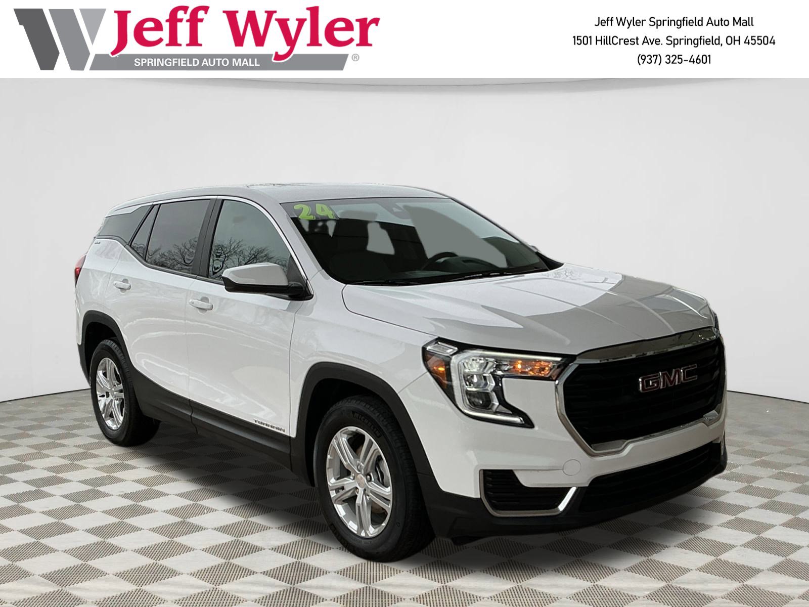2024 GMC Terrain SLE's photo