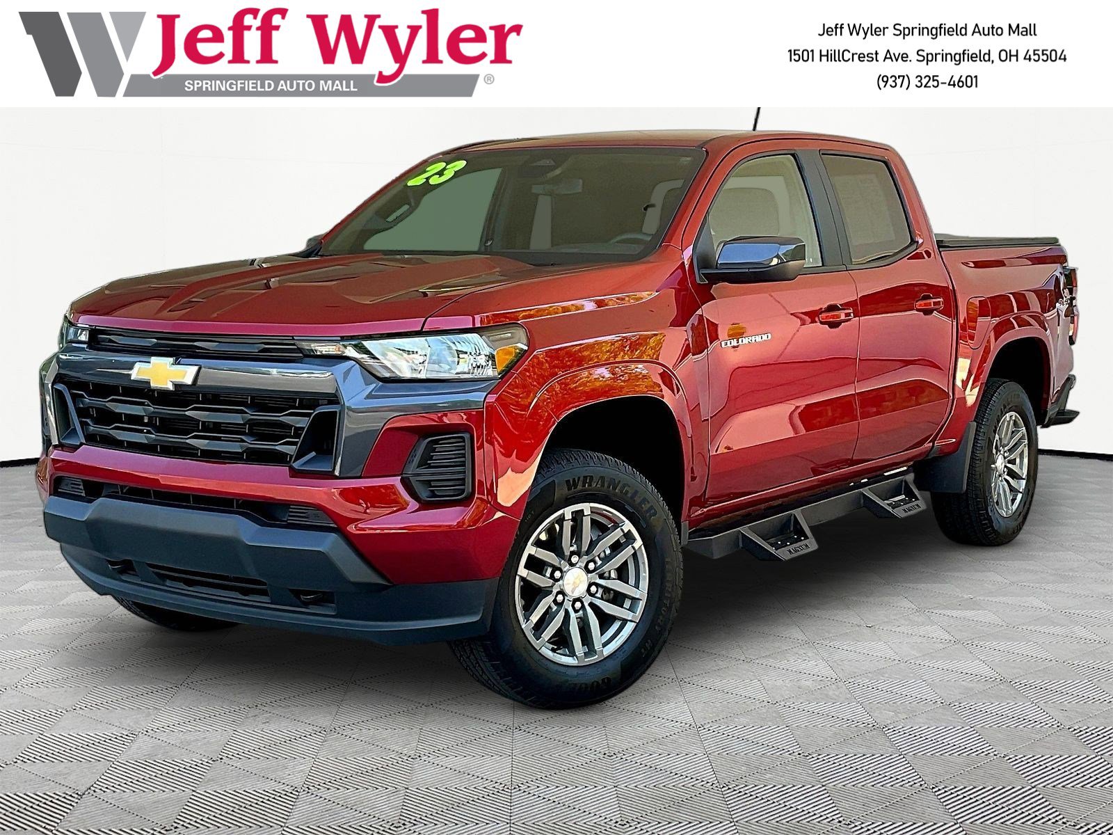 2023 Chevrolet Colorado 4WD LT Crew Cab Short Box's photo