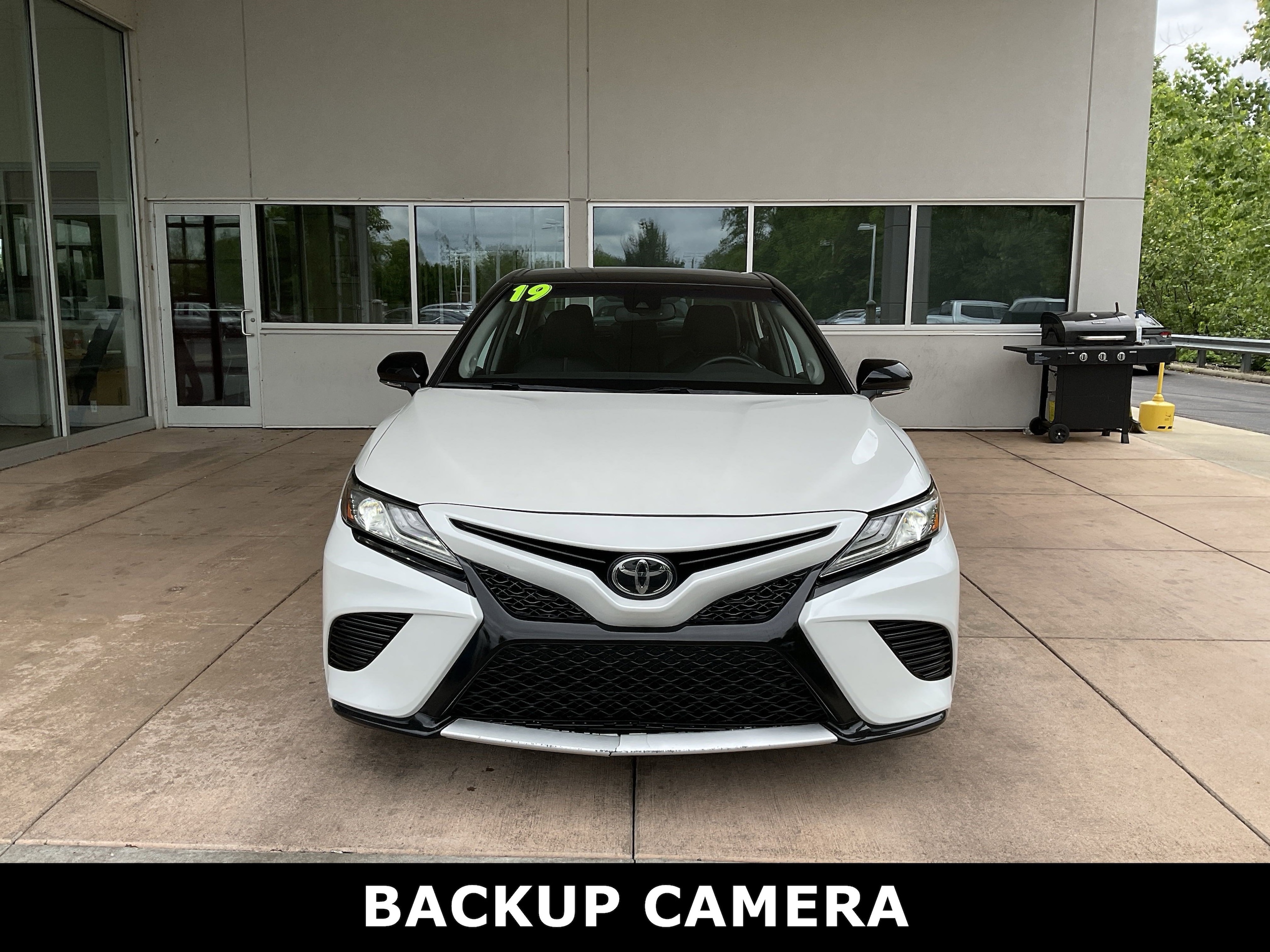Used 2019 Toyota Camry XSE with VIN 4T1B61HK3KU288798 for sale in Springfield, OH