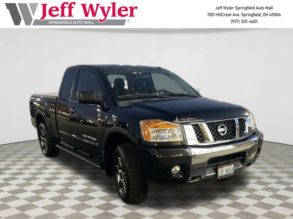 Used 2015 Nissan Titan 4WD King Cab SWB SV Truck King Cab