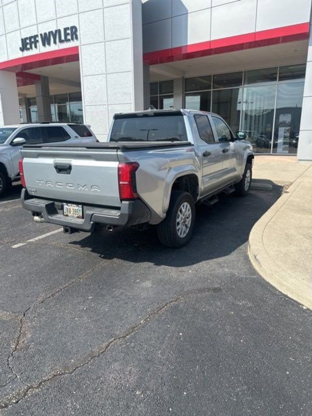Used 2025 Toyota Tacoma 4WD SR Double Cab 5 Bed AT Truck Double Cab