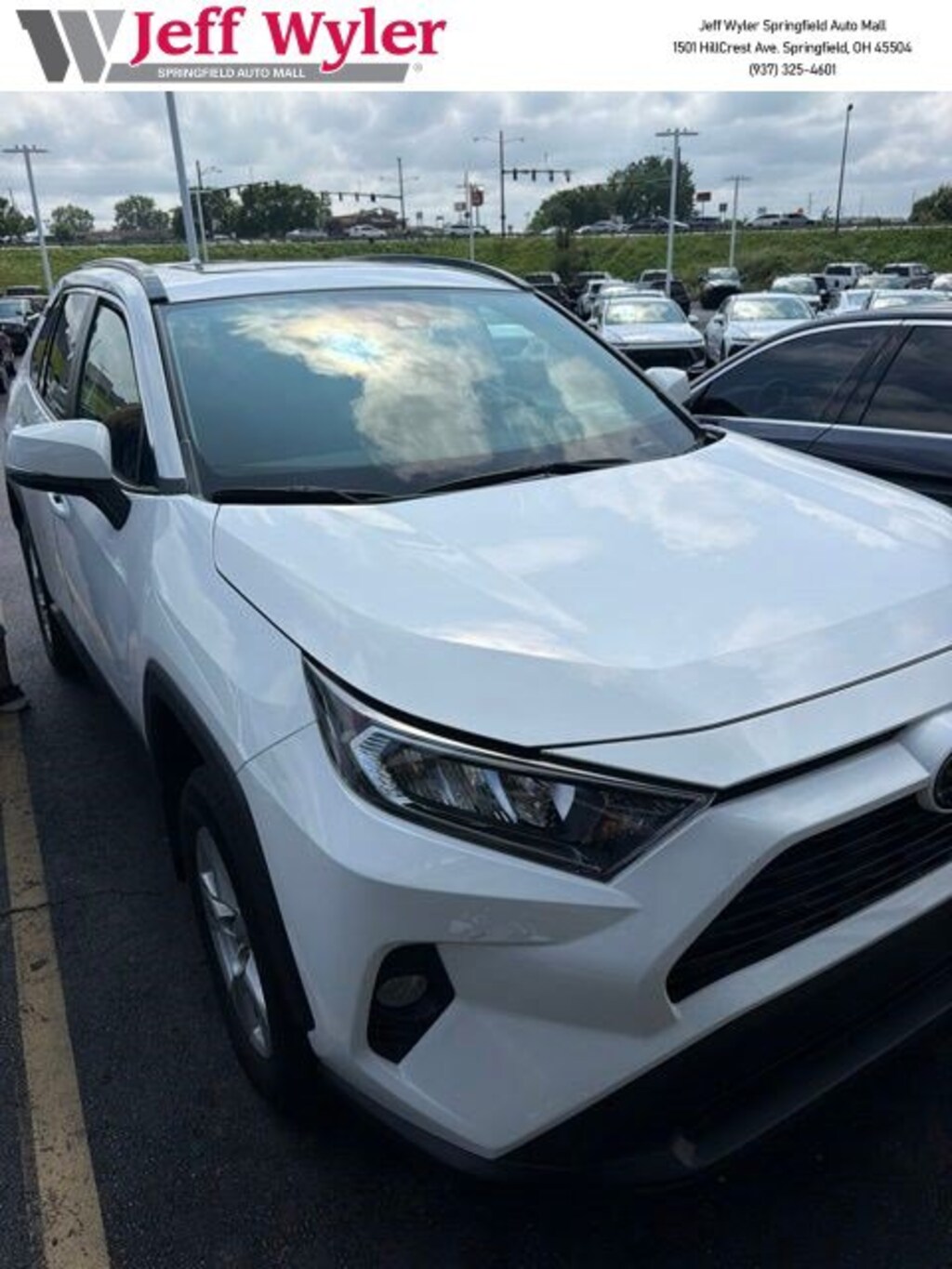Used 2021 Toyota RAV4 XLE AWD SUV