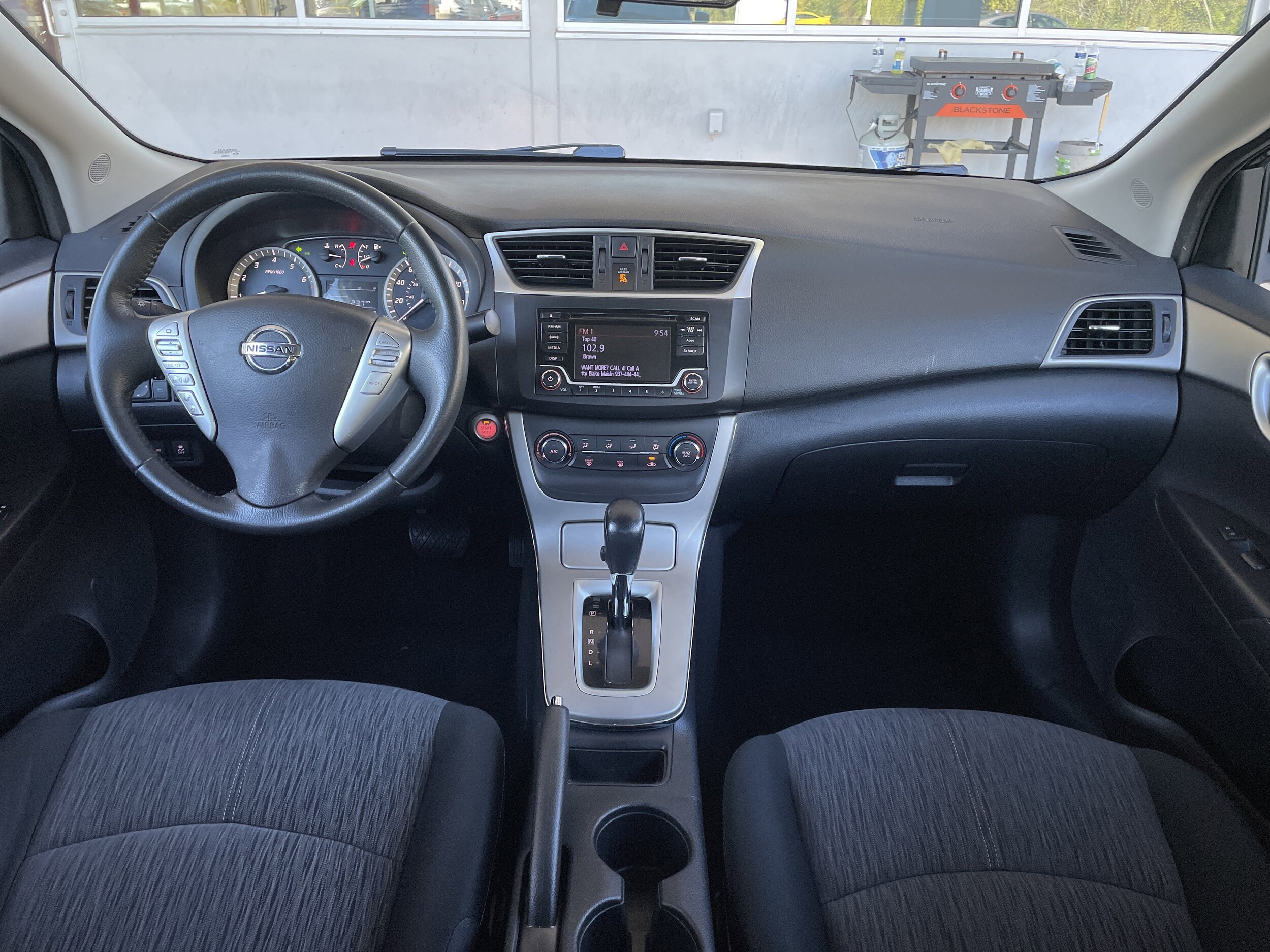 2015 Nissan Sentra SV photo 4