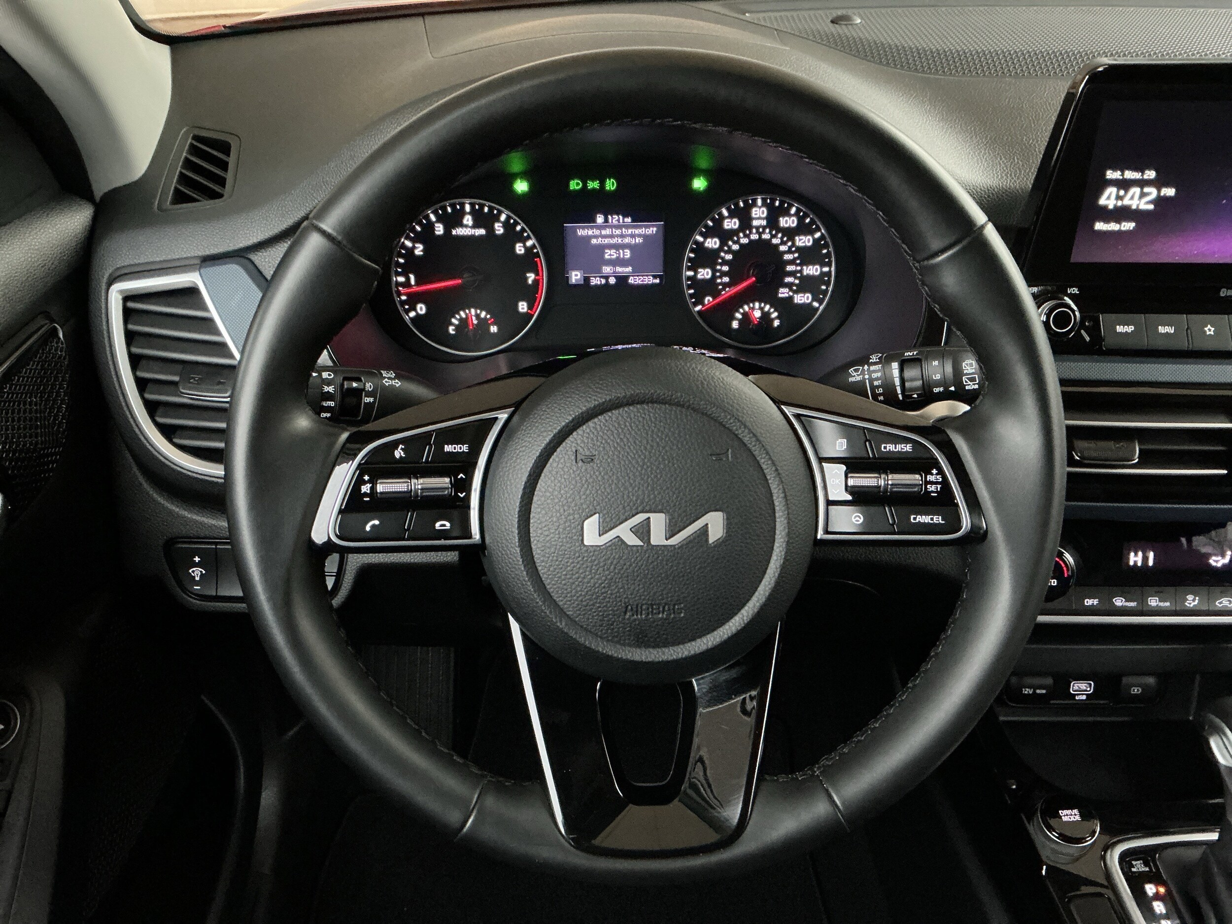 2023 Kia Seltos S photo 3