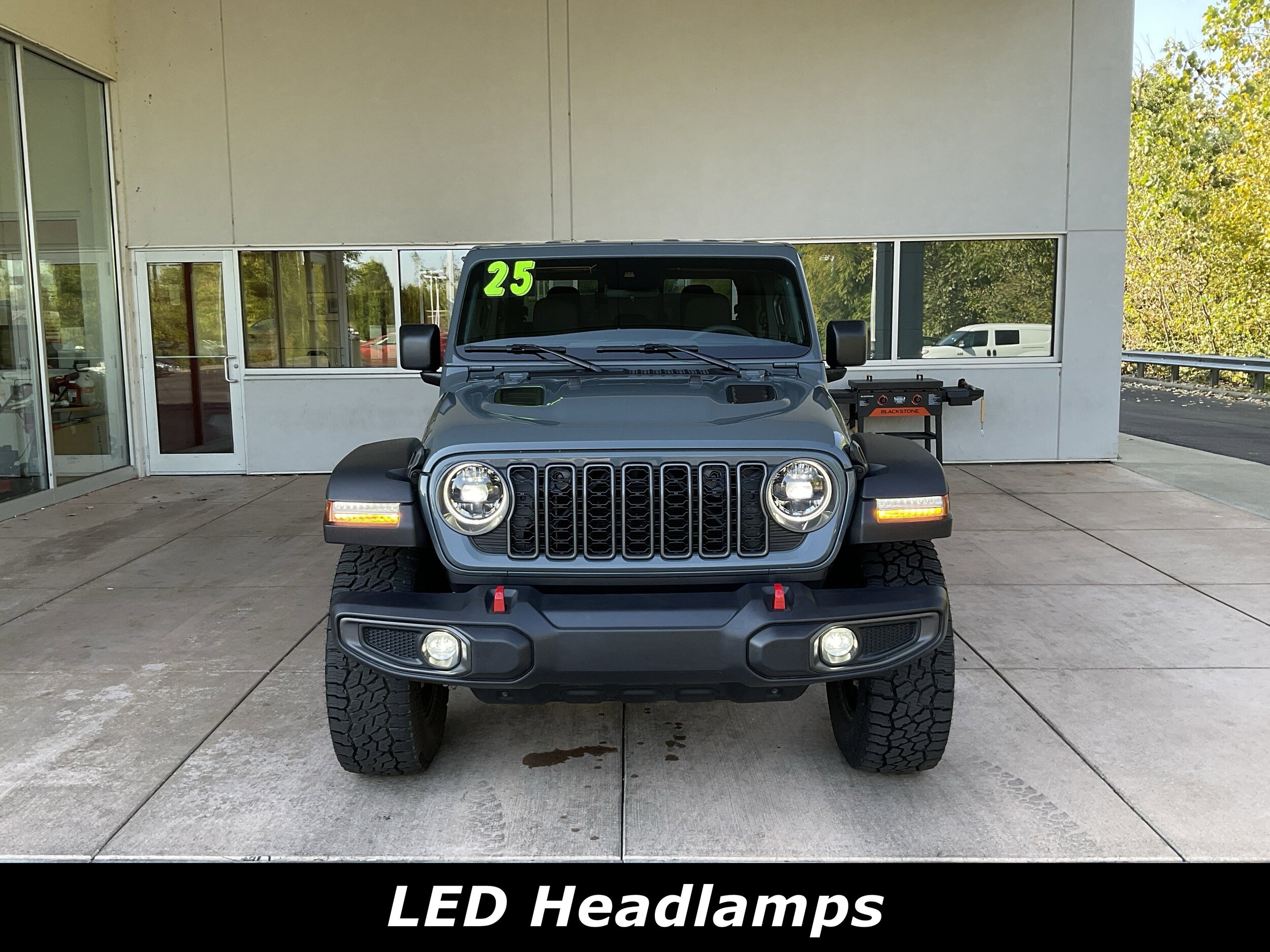 2025 Jeep Gladiator Rubicon photo 2