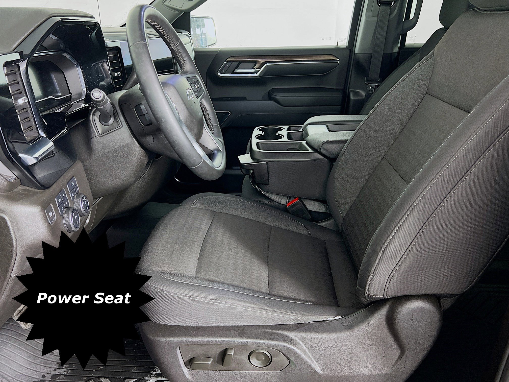 2024 Chevrolet Silverado 1500 RST photo 3