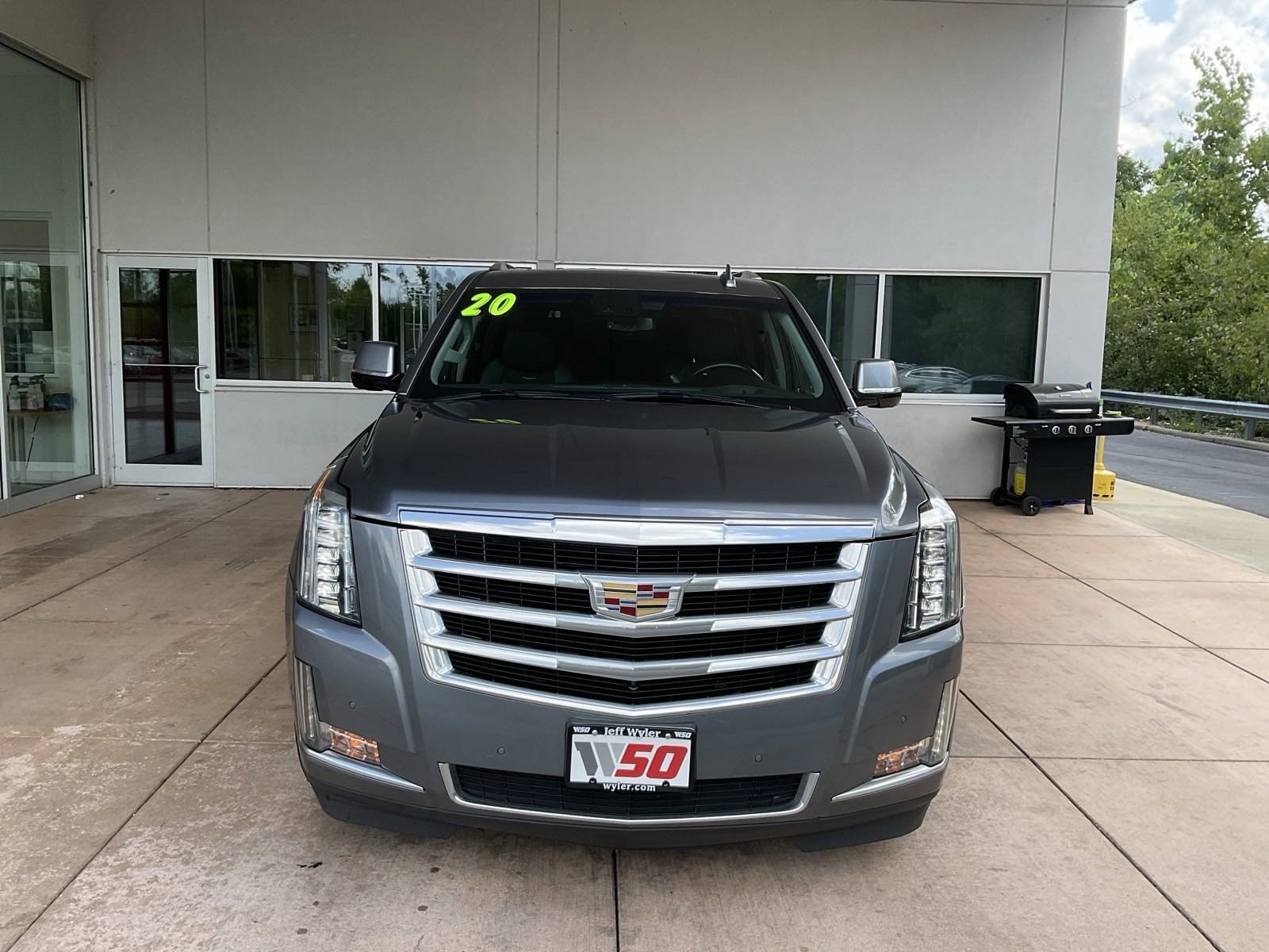 Used 2020 Cadillac Escalade ESV Luxury with VIN 1GYS4HKJ9LR169414 for sale in Springfield, OH