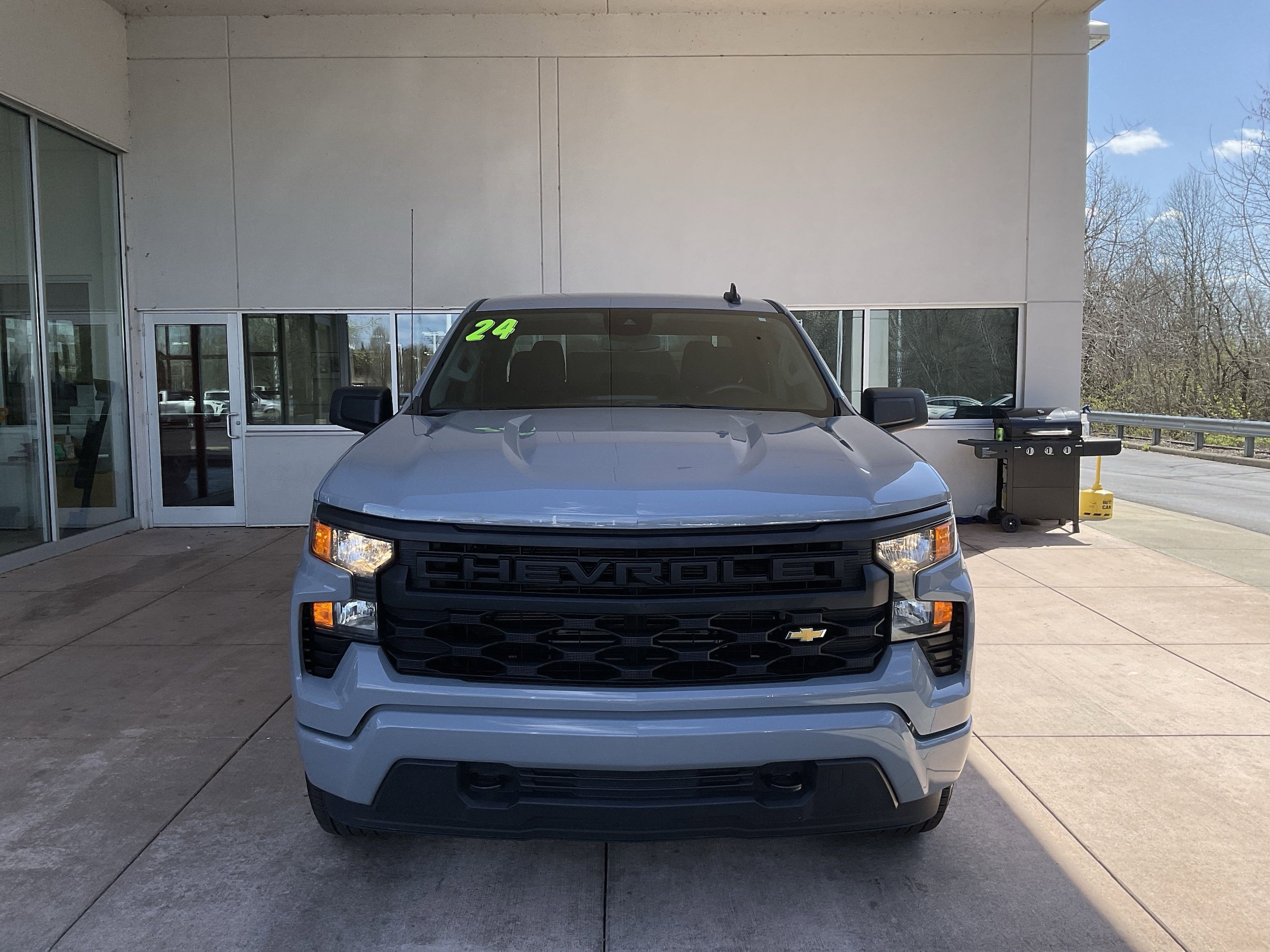 Used 2024 Chevrolet Silverado 1500 Custom with VIN 1GCPDBEK0RZ199973 for sale in Springfield, OH