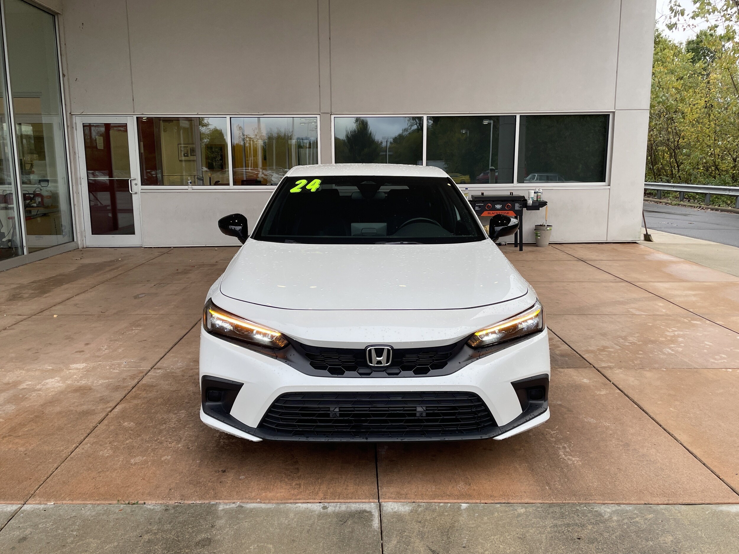 2024 Honda Civic Sport Hatchback photo 2