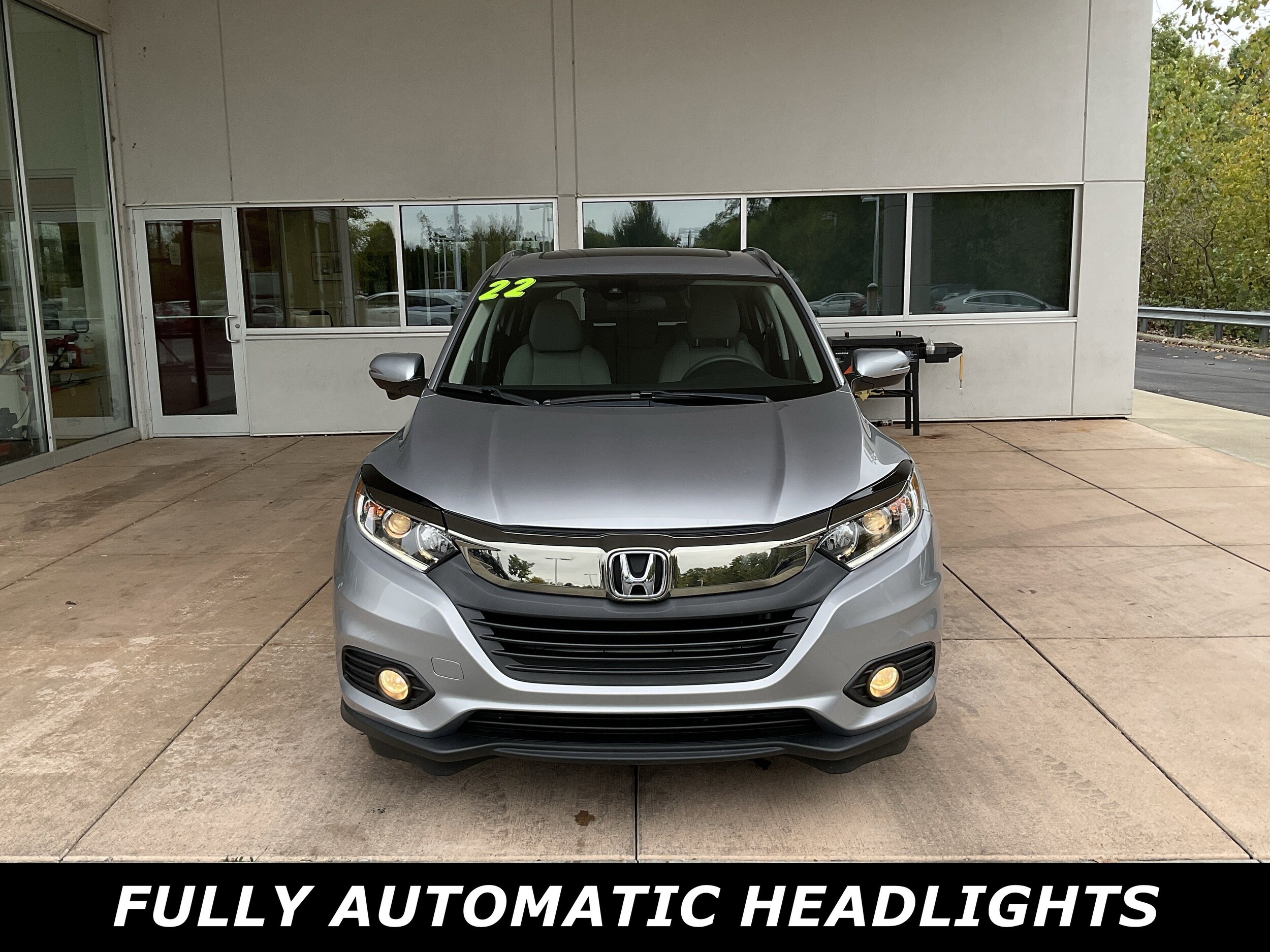 2022 Honda HR-V EX 2WD photo 2