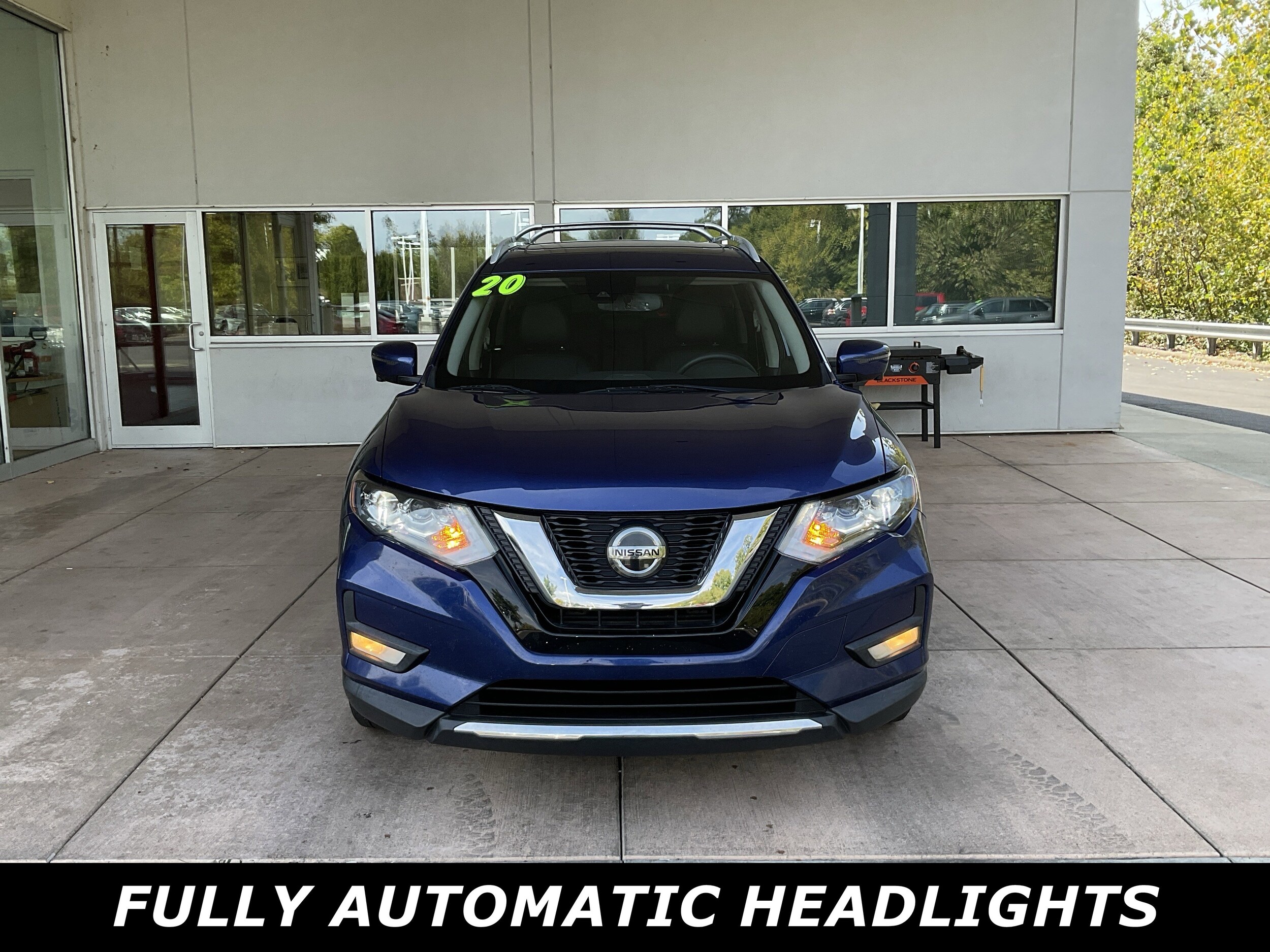 2020 Nissan Rogue SL photo 2
