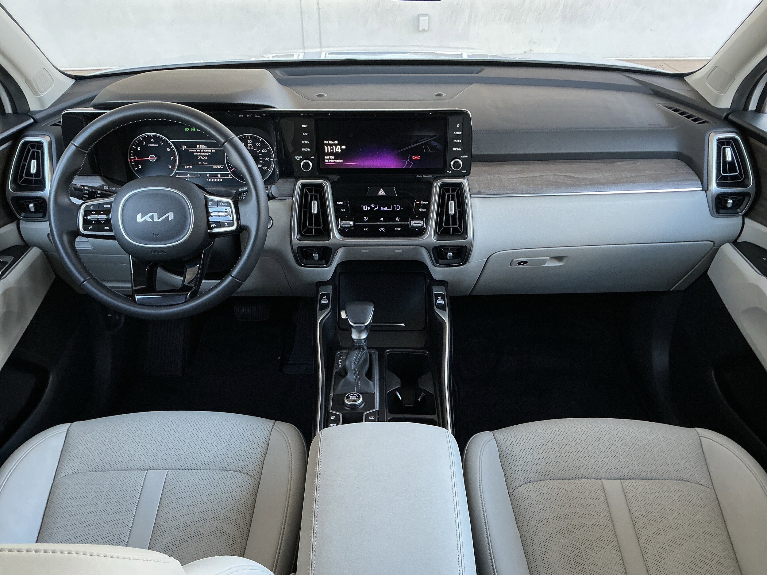 2023 Kia Sorento EX photo 4