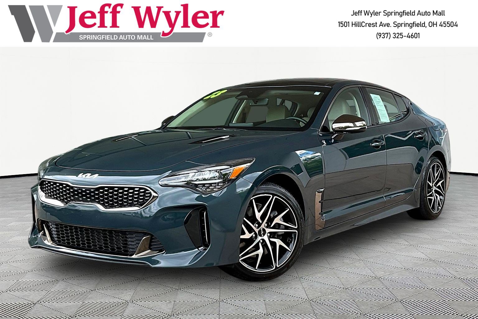 2023 Kia Stinger GT-Line AWD's photo