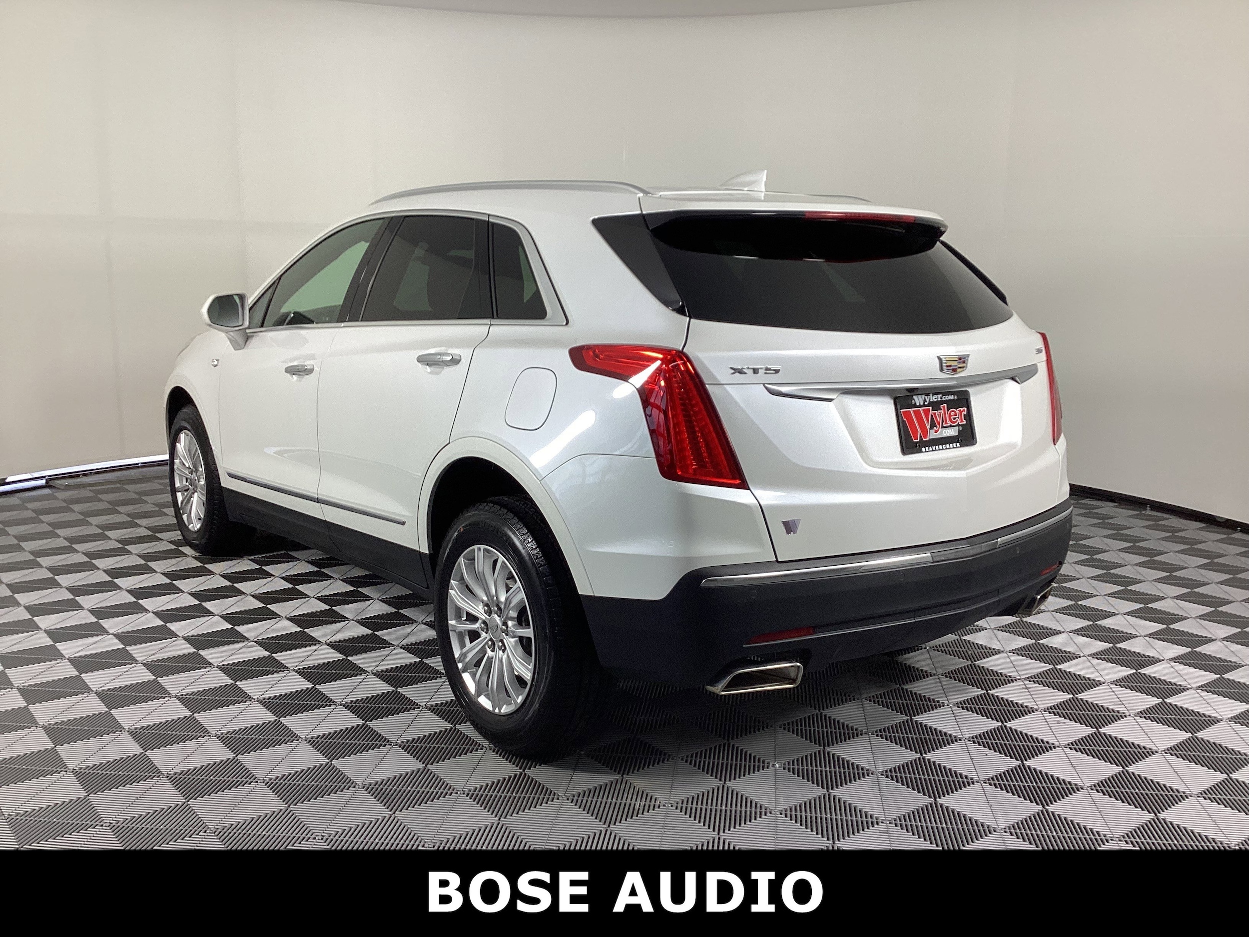 2019 Cadillac XT5 Base photo 3