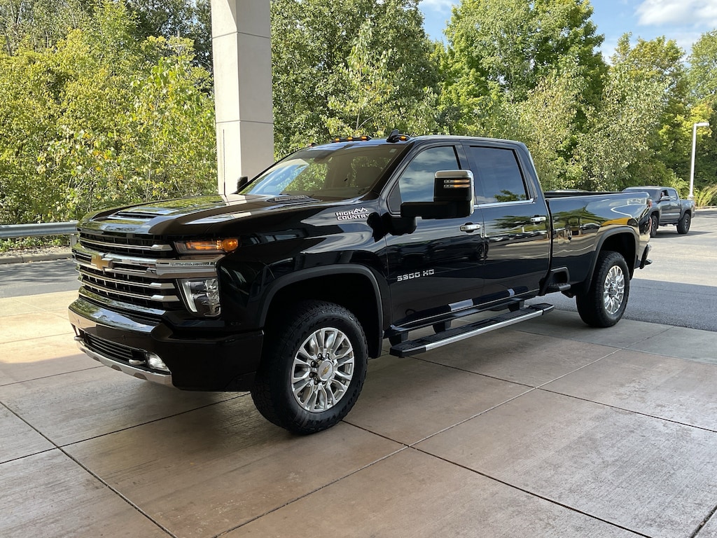 Used 2021 Chevrolet Silverado 3500HD 4WD Crew Cab 172 High Country Truck Crew Cab