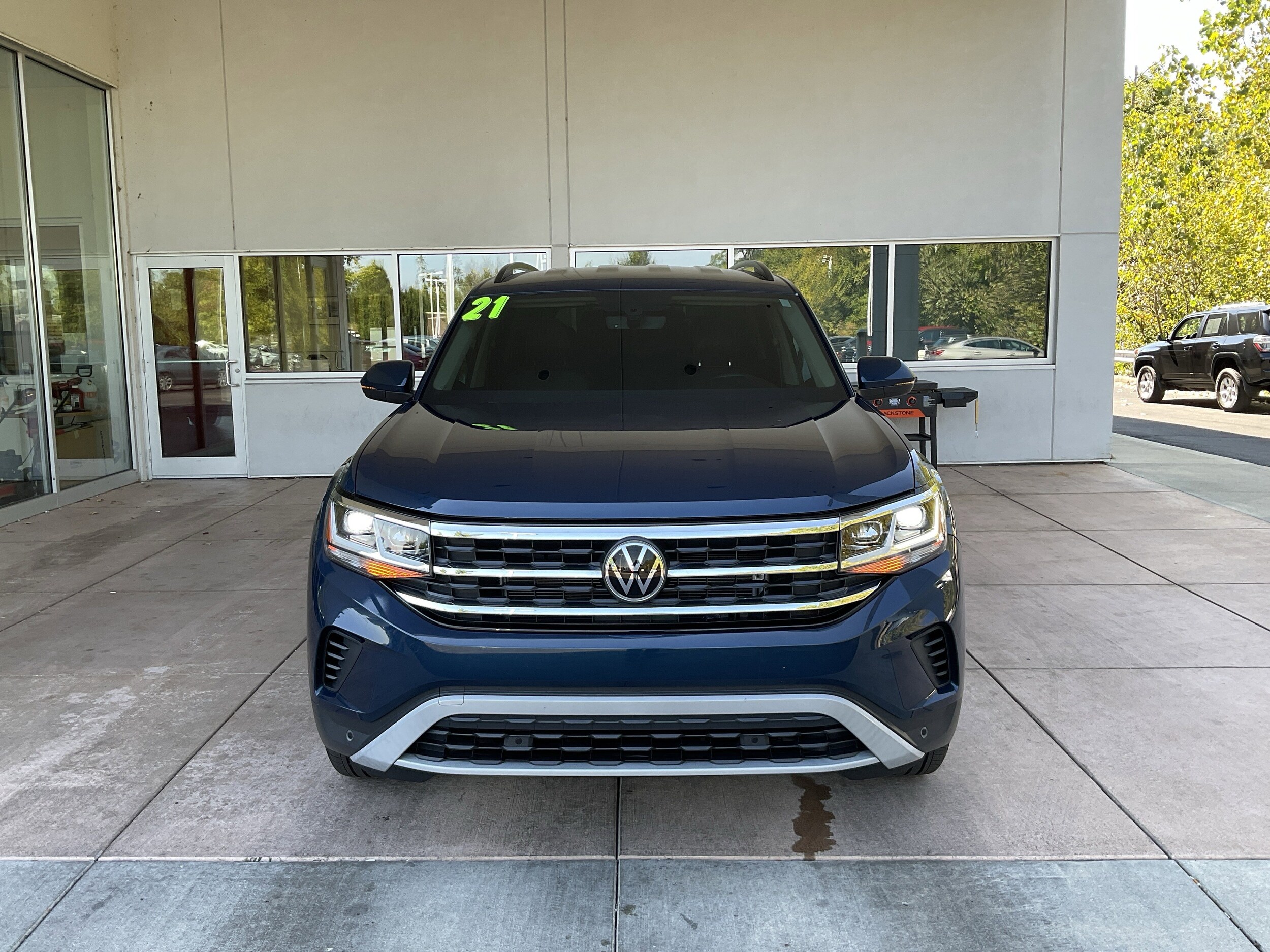 2022 Volkswagen Atlas V6 SE Technology photo 2