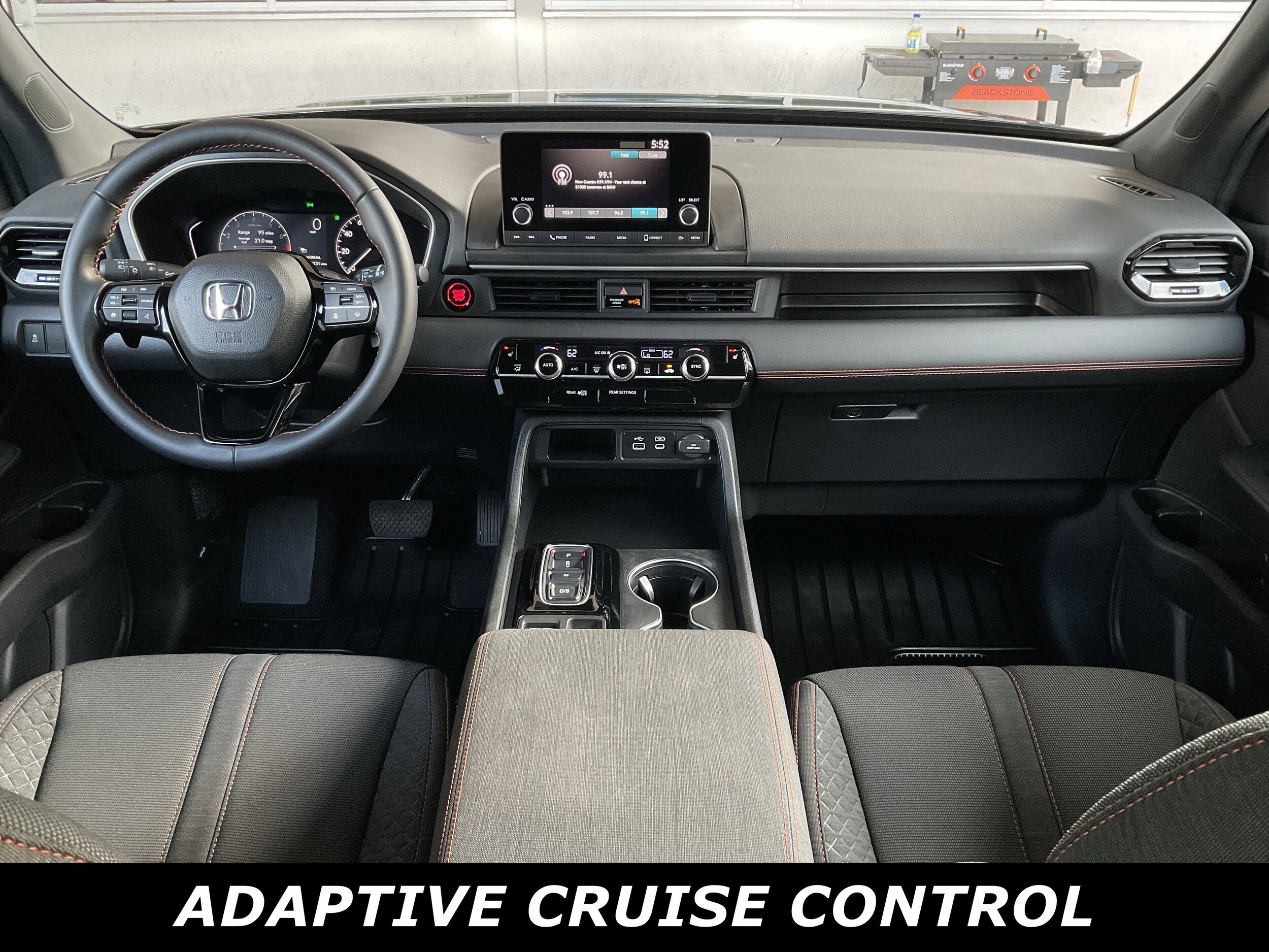 2025 Honda Pilot Sport photo 4
