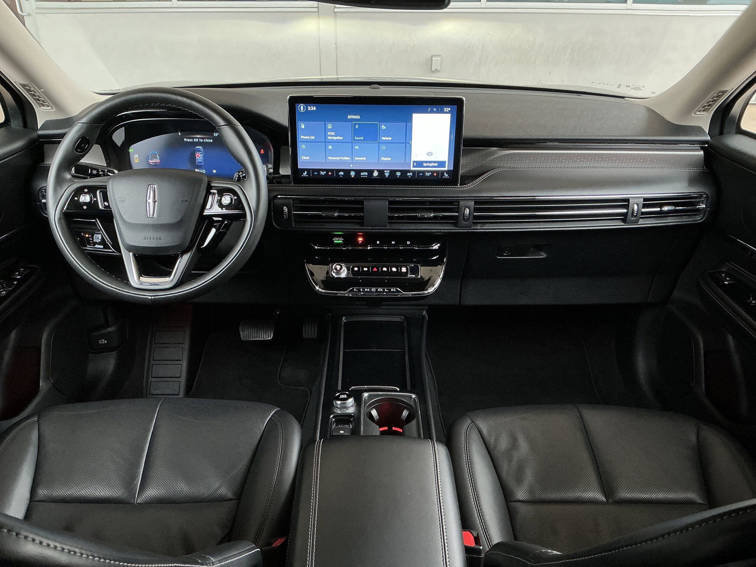 2024 Lincoln Corsair Reserve photo 2