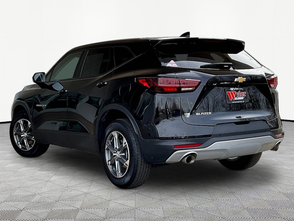 Used 2024 Chevrolet Blazer FWD 4dr LT w/2LT SUV