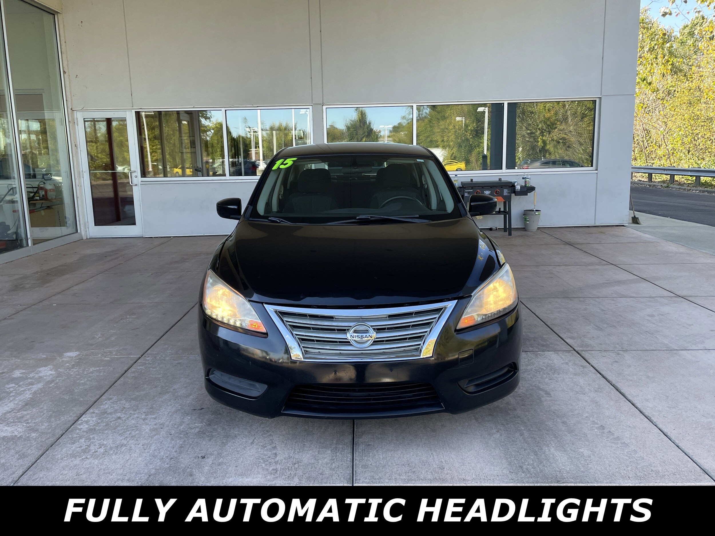 2015 Nissan Sentra SV photo 2