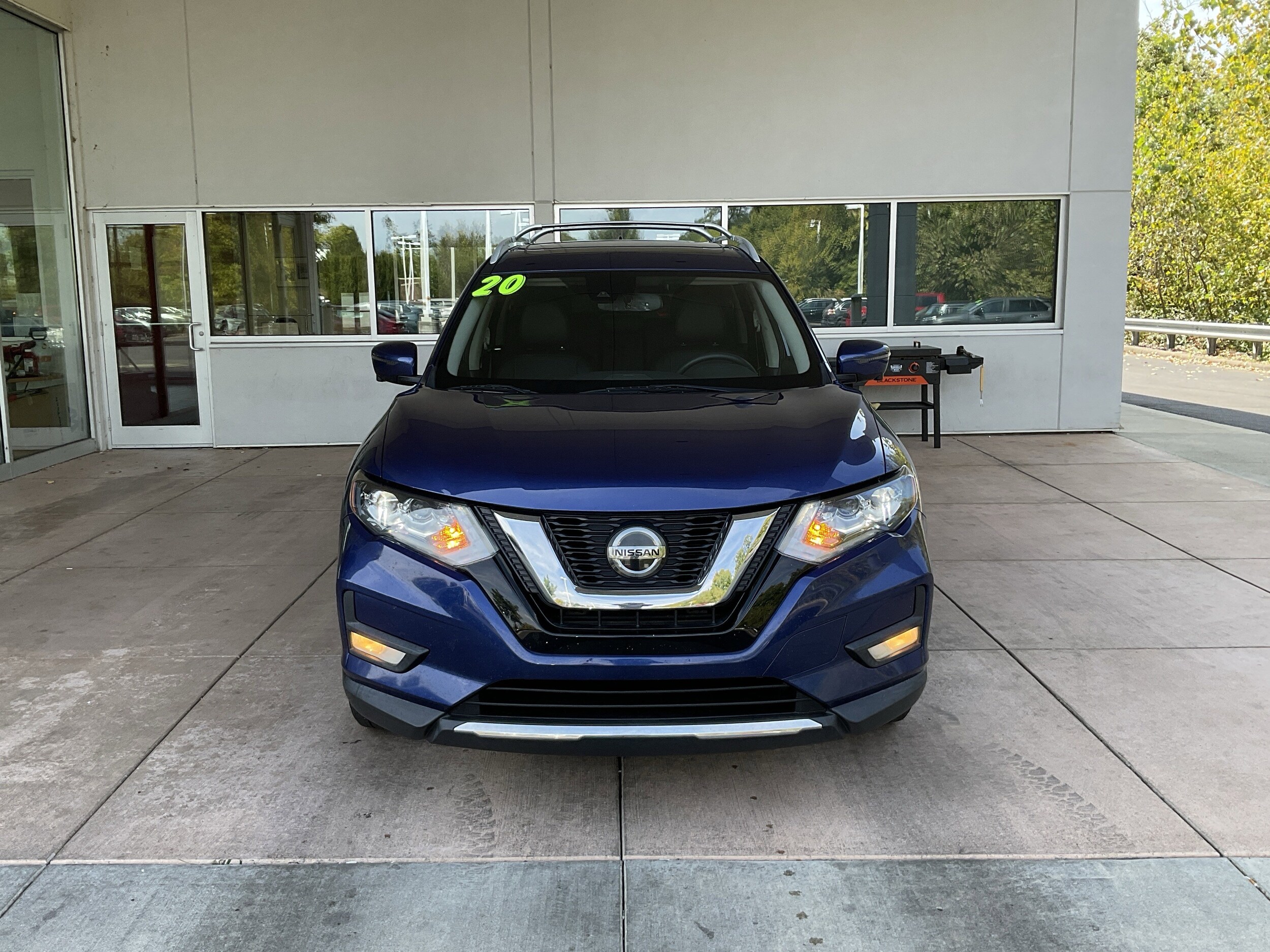 2020 Nissan Rogue SL photo 2