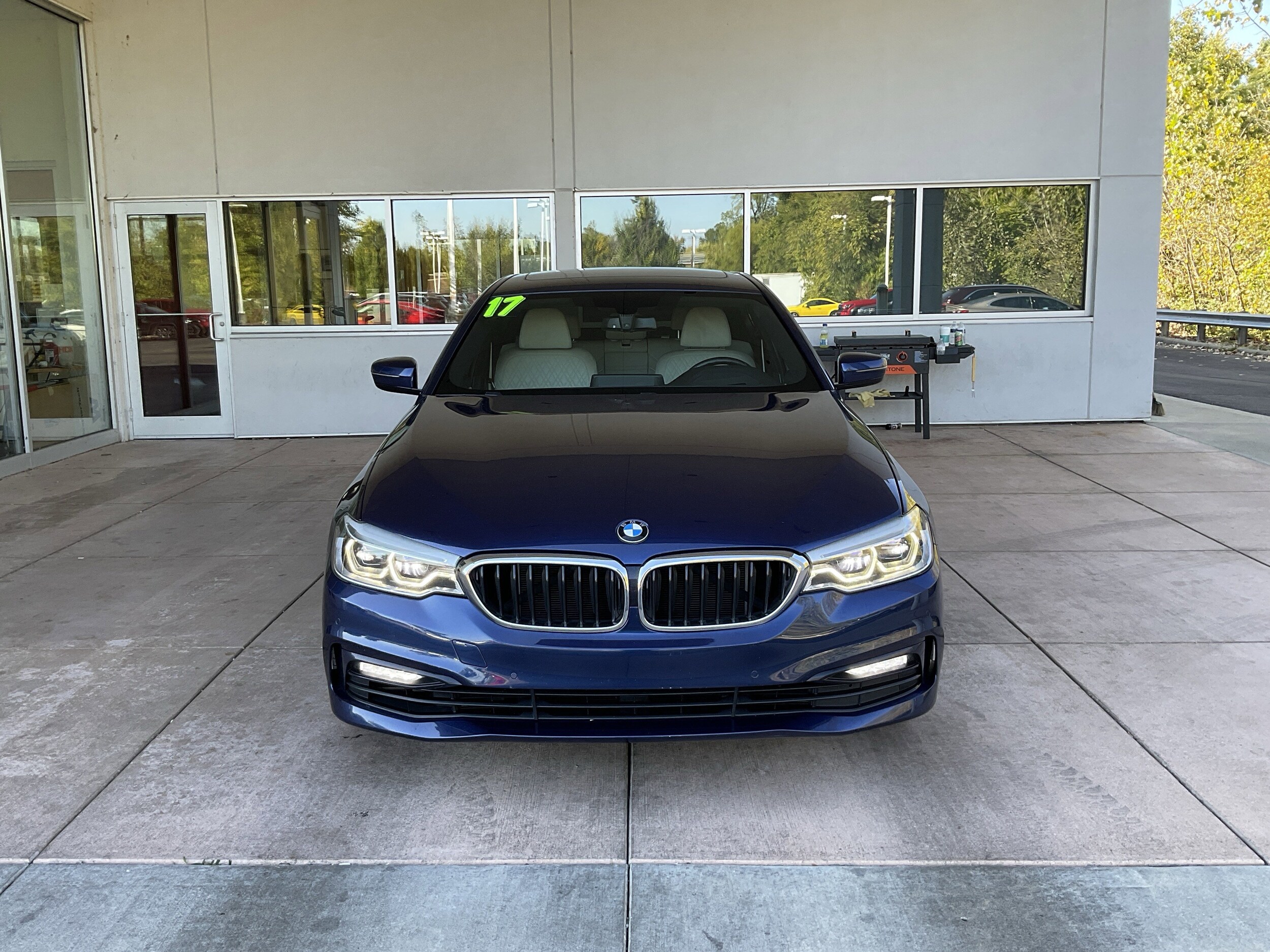 2017 Bmw 540i xDrive photo 2