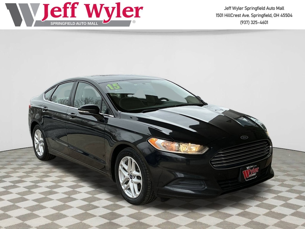 Used 2015 Ford Fusion 4dr Sdn SE FWD Sedan