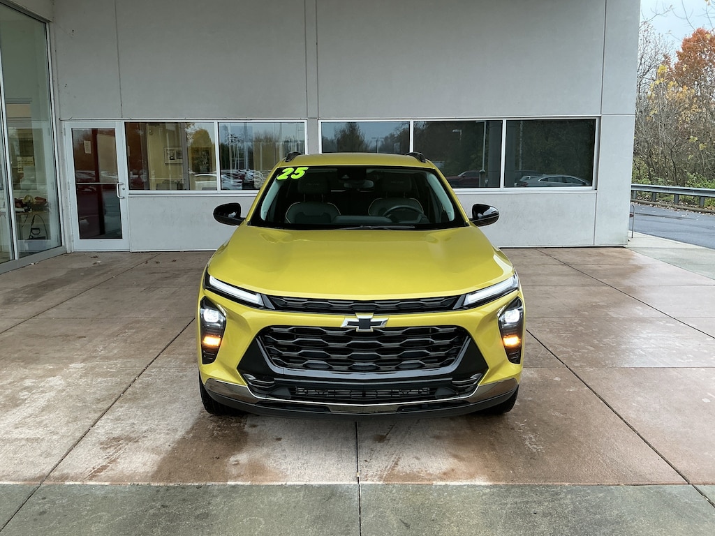 Used 2025 Chevrolet Trax FWD 4dr ACTIV SUV