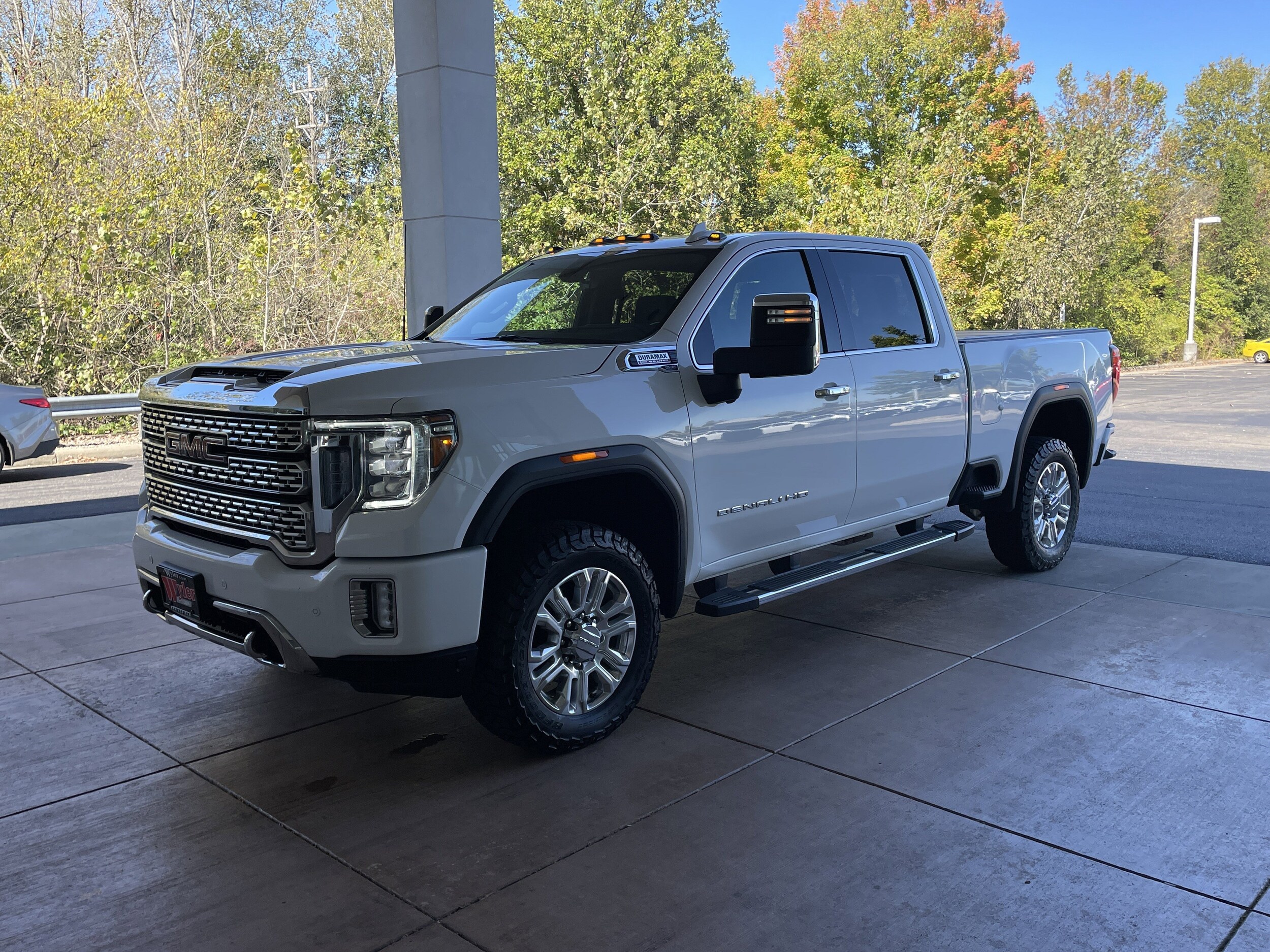 2021 Gmc Sierra 2500 HD Denali photo 3