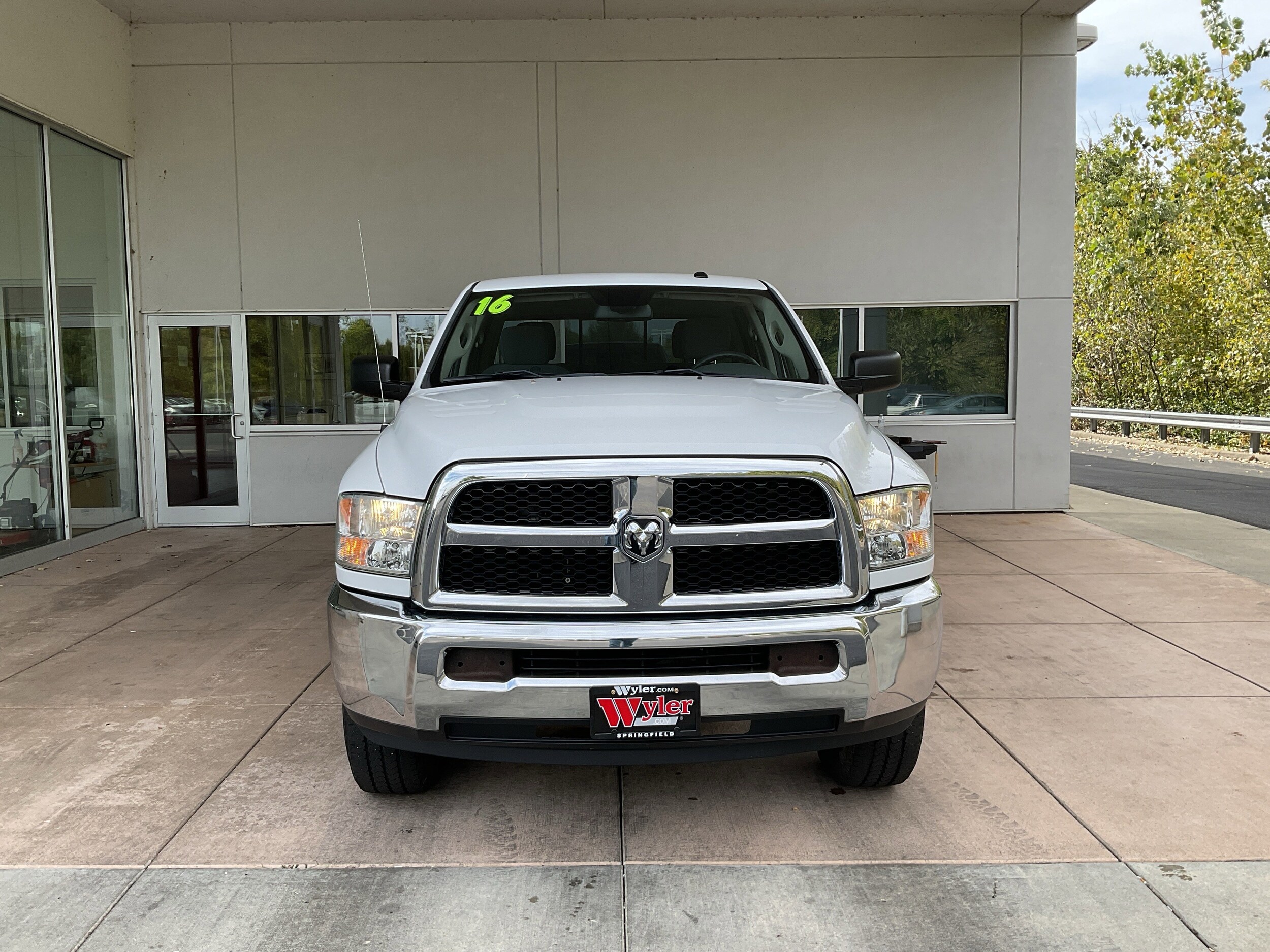 2016 Ram 2500 SLT photo 2