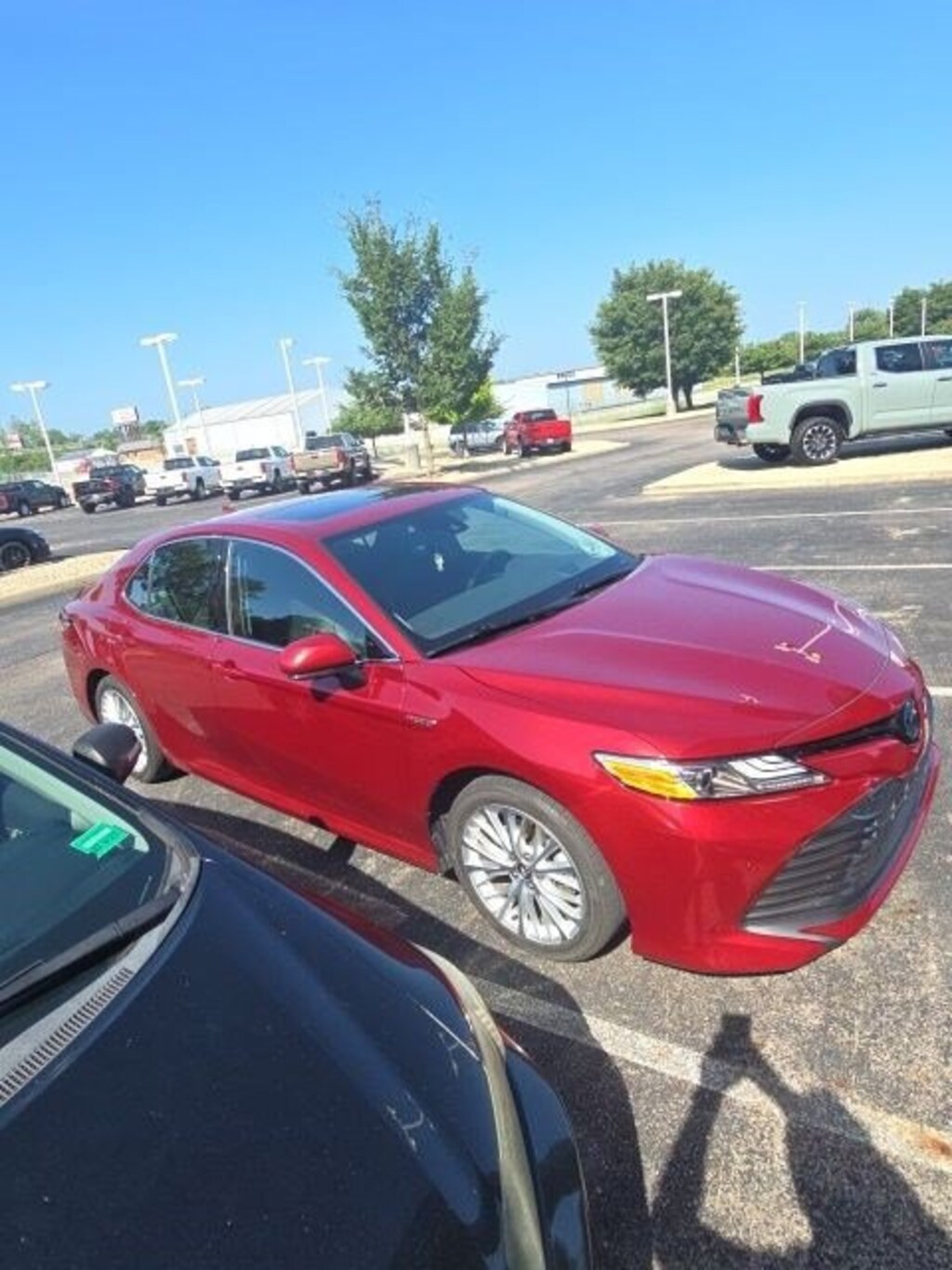 Used 2020 Toyota Camry Hybrid XLE CVT Sedan