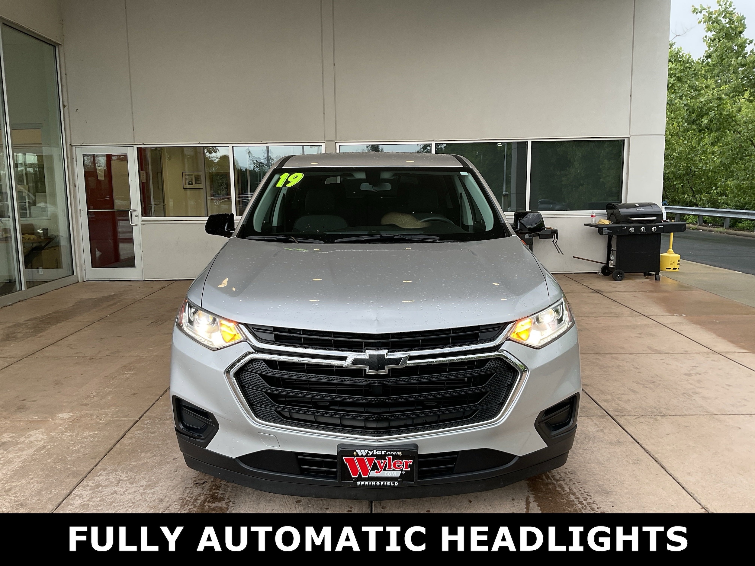 Used 2019 Chevrolet Traverse LS with VIN 1GNERFKW6KJ219730 for sale in Springfield, OH